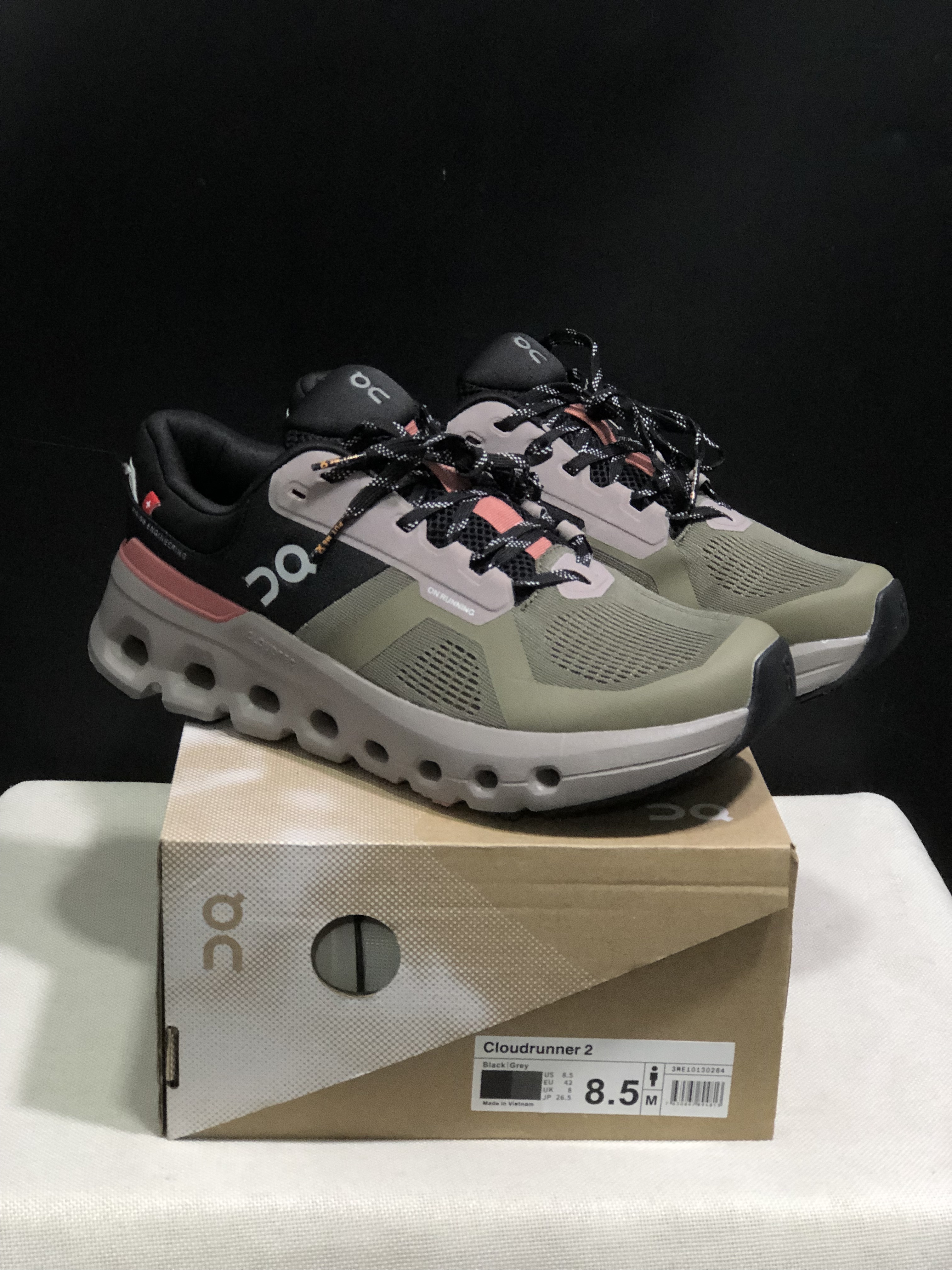 On Running Cloudrunner 2 Mesh Breathable Running Shoes Black/Military Green