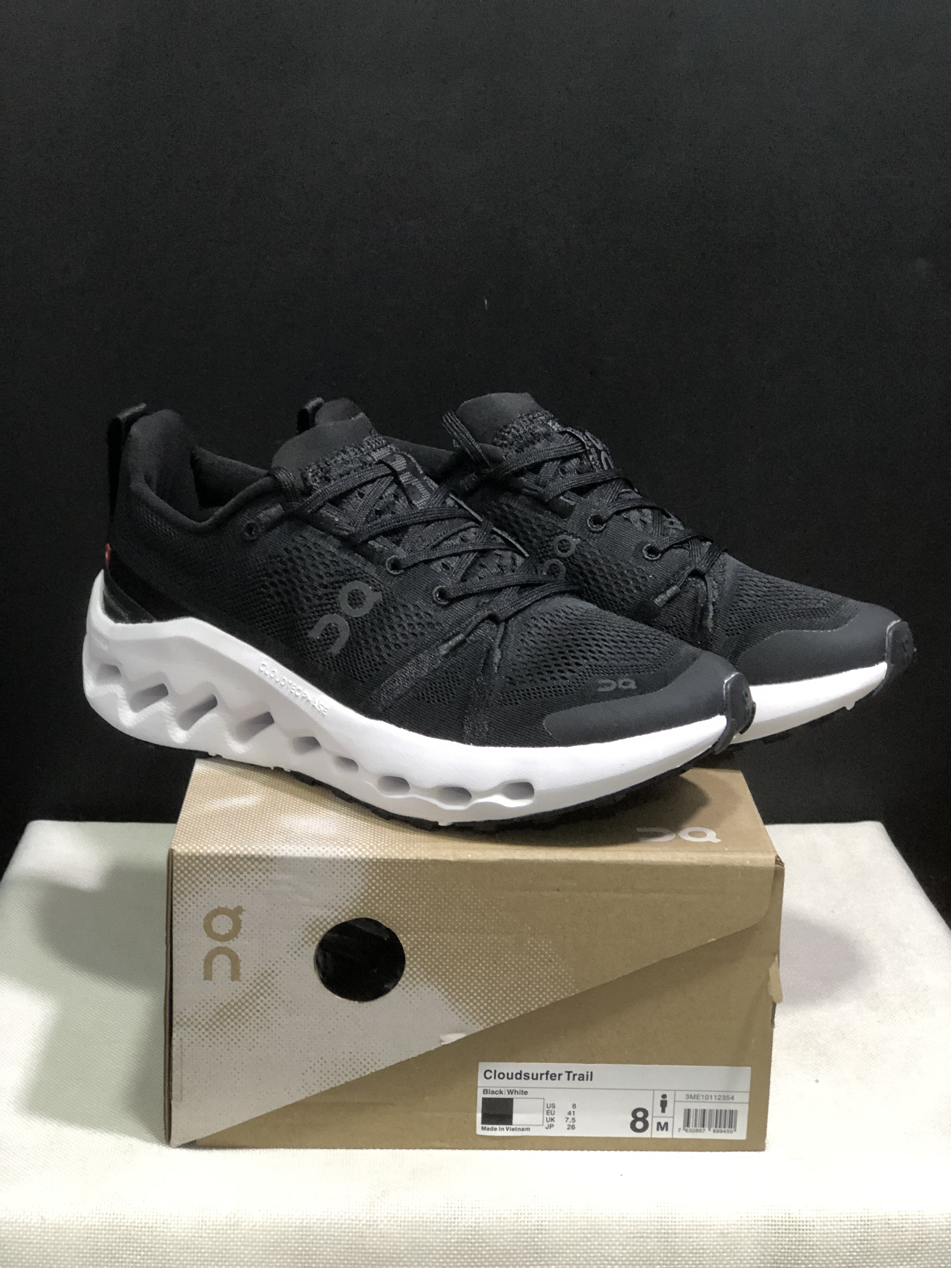 On Running Cloudsurfer Trail Waterproof Comfortable And Breathable Running Shoes Black/White