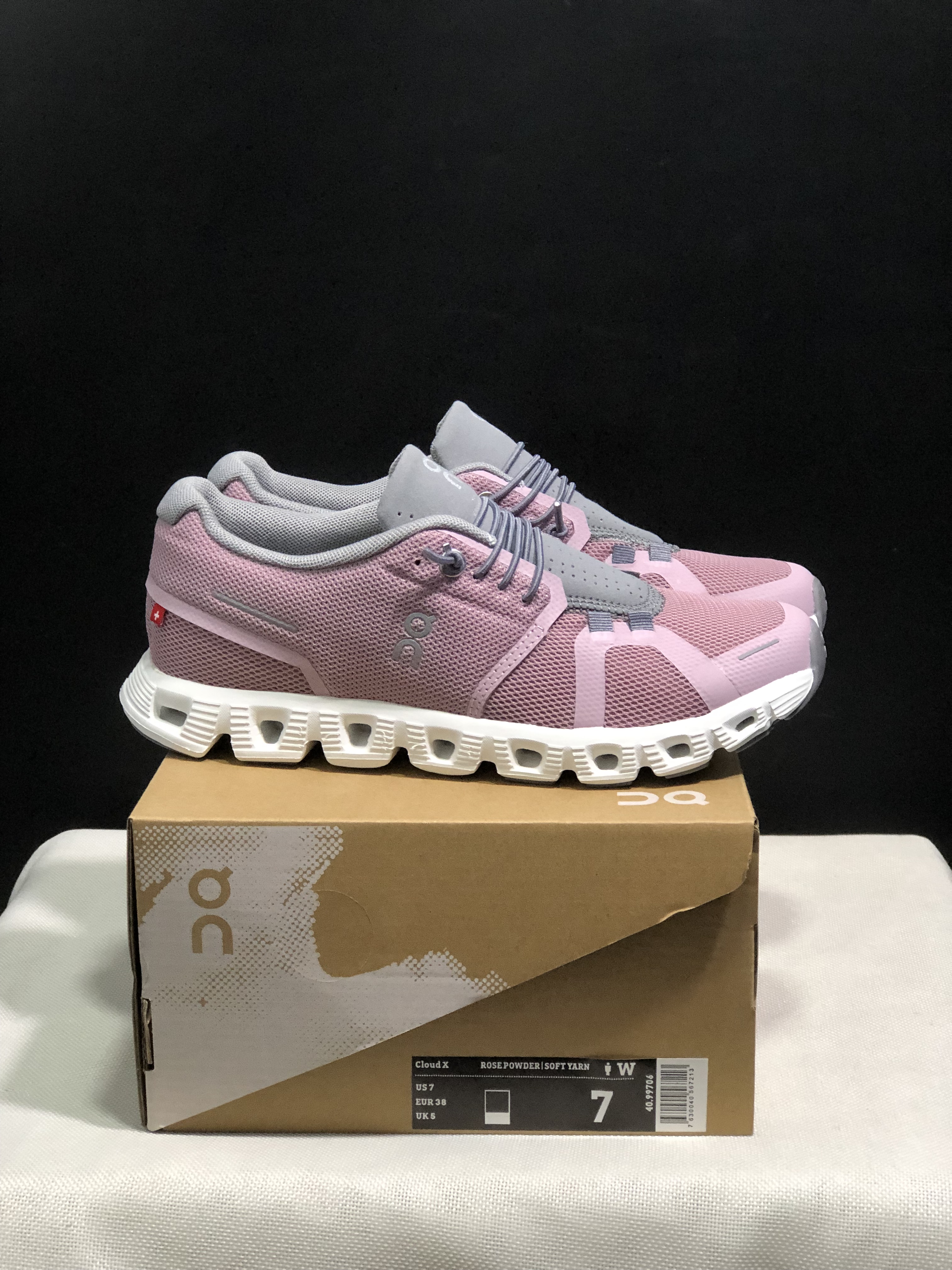 On Running Cloud 5 Lightweight Running Shoes Purple