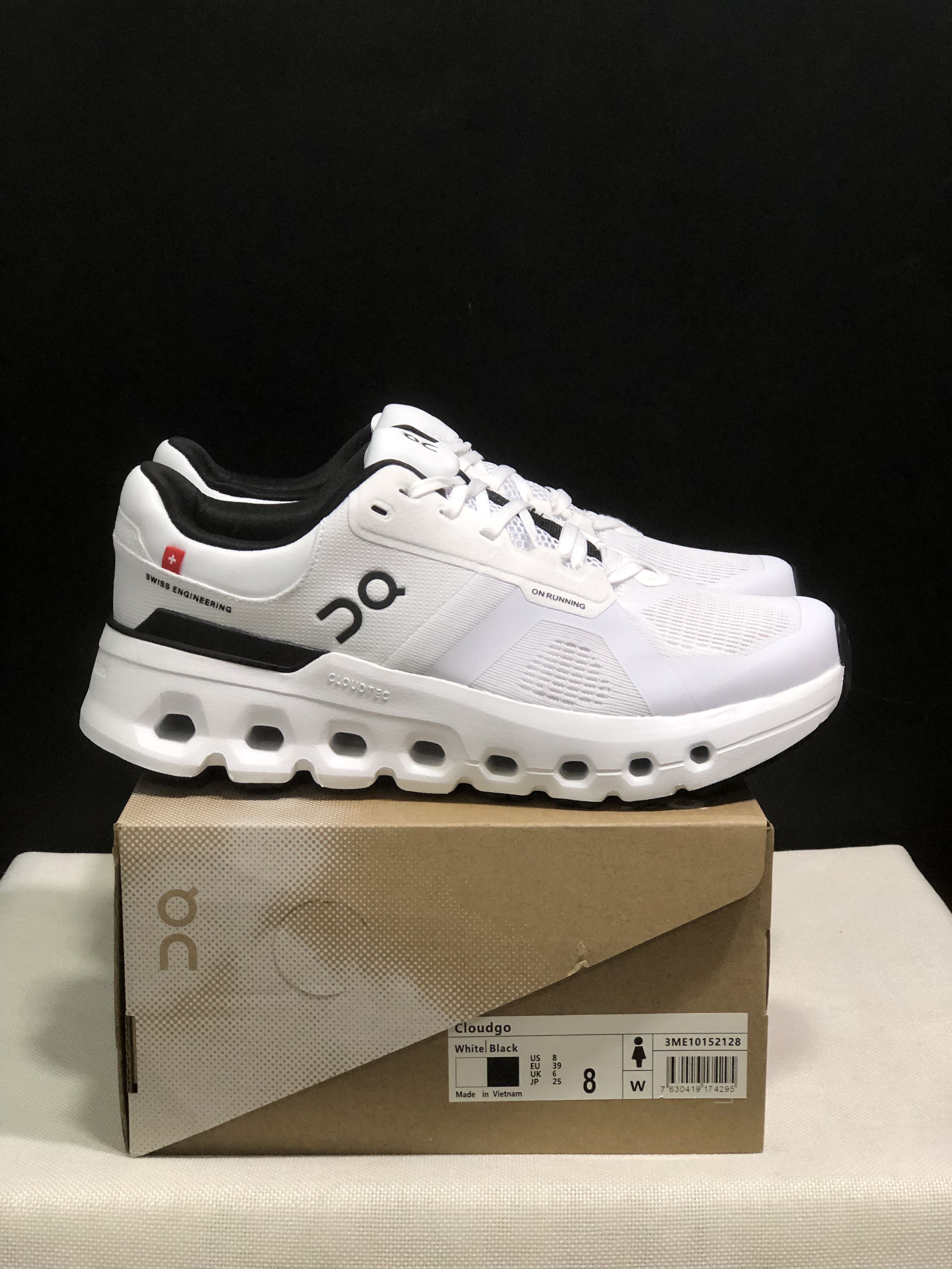 On Running Cloudrunner 2 Mesh Breathable Running Shoes White/Black