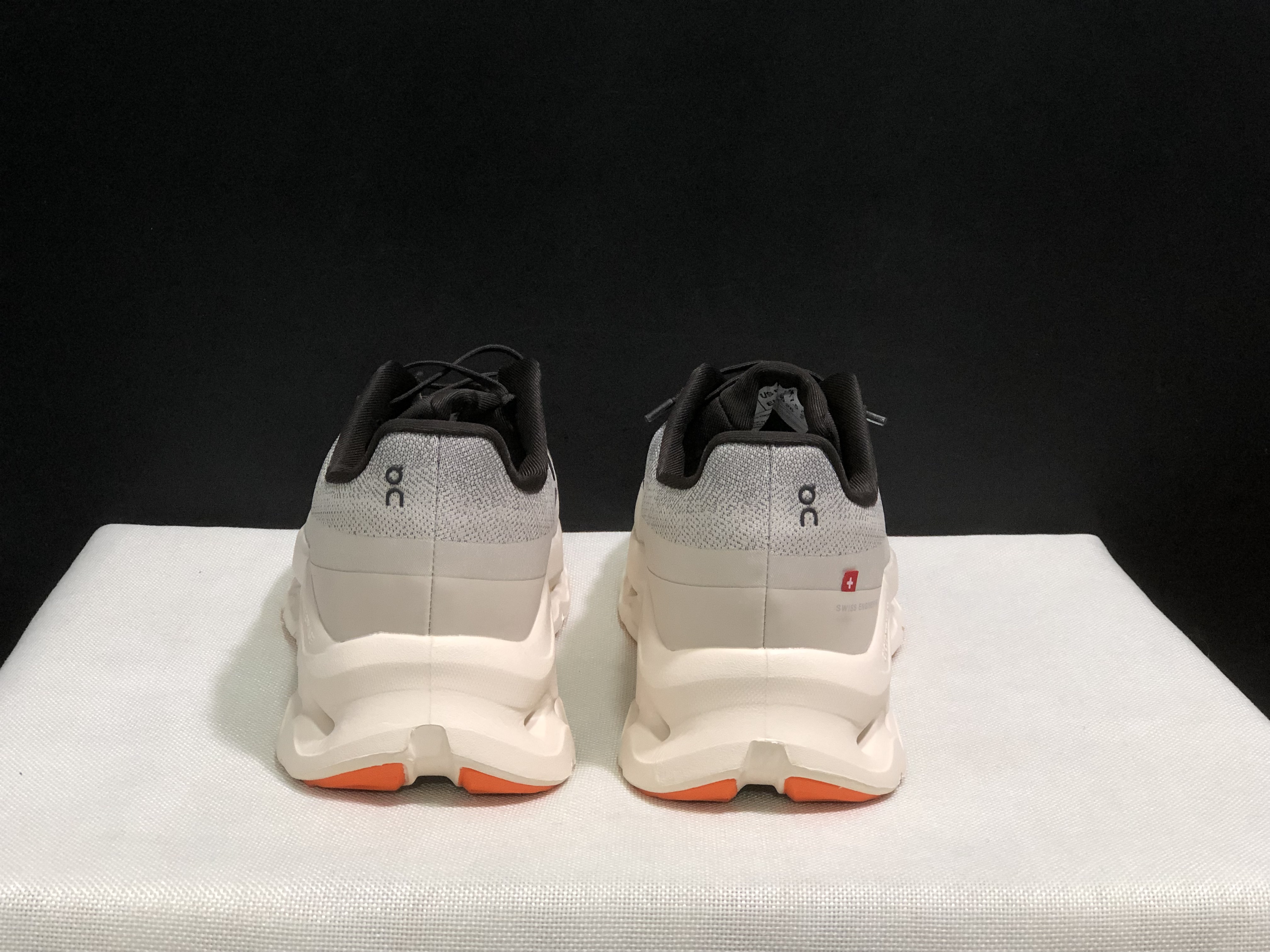 On Running Cloudtilt Durable Casual Life Shoes Apricot/Black