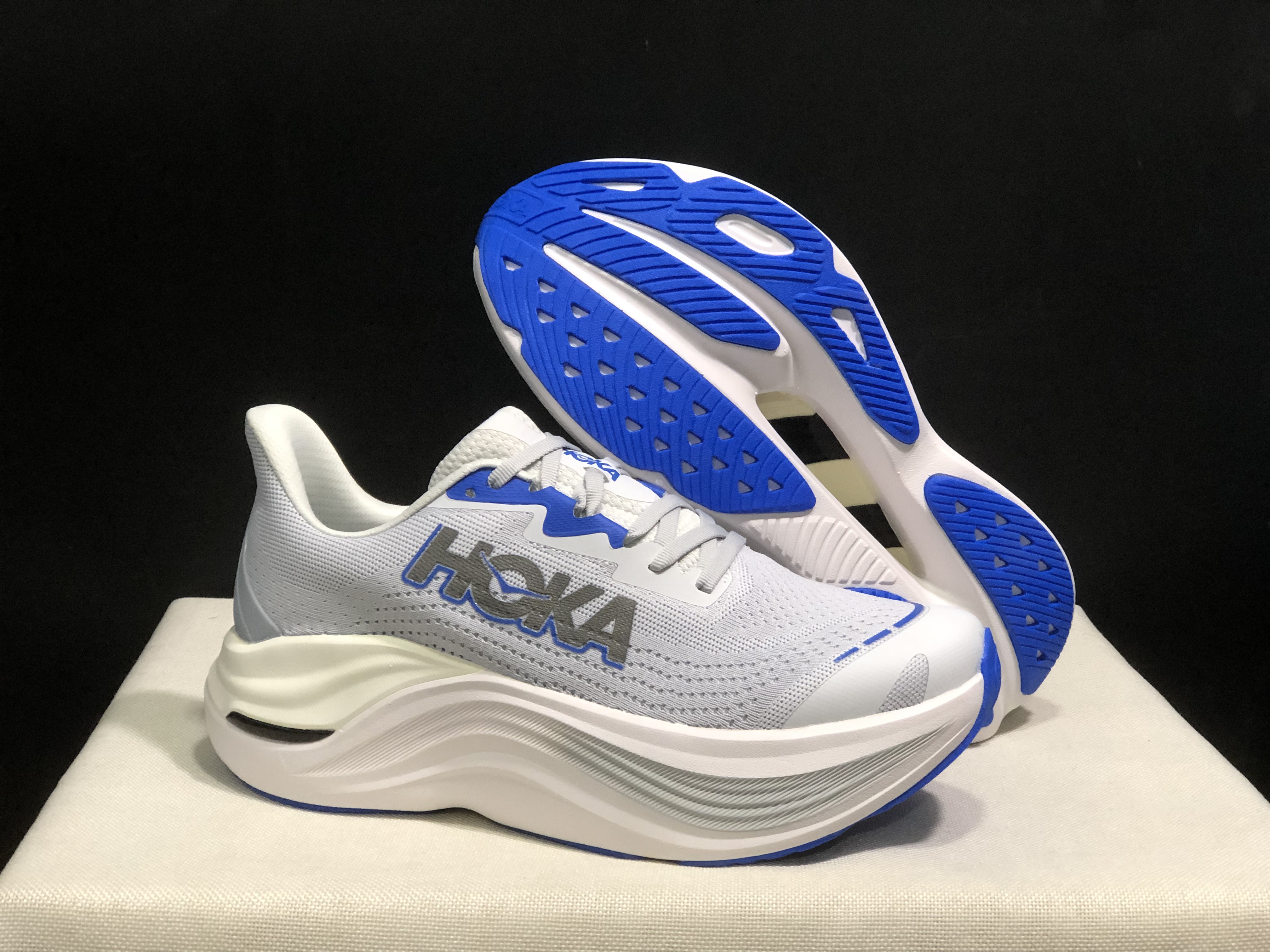 Hoka One One Skyward X Silver Anti-slip Wear-resistant Running Shoes Sneakers