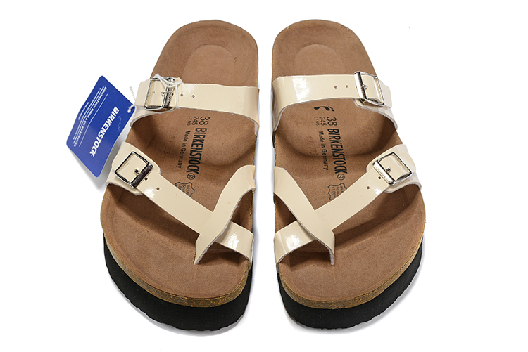 Birkenstock Two-Button Ringfinger Cream Patent Leather Thick Black Sole Slippers