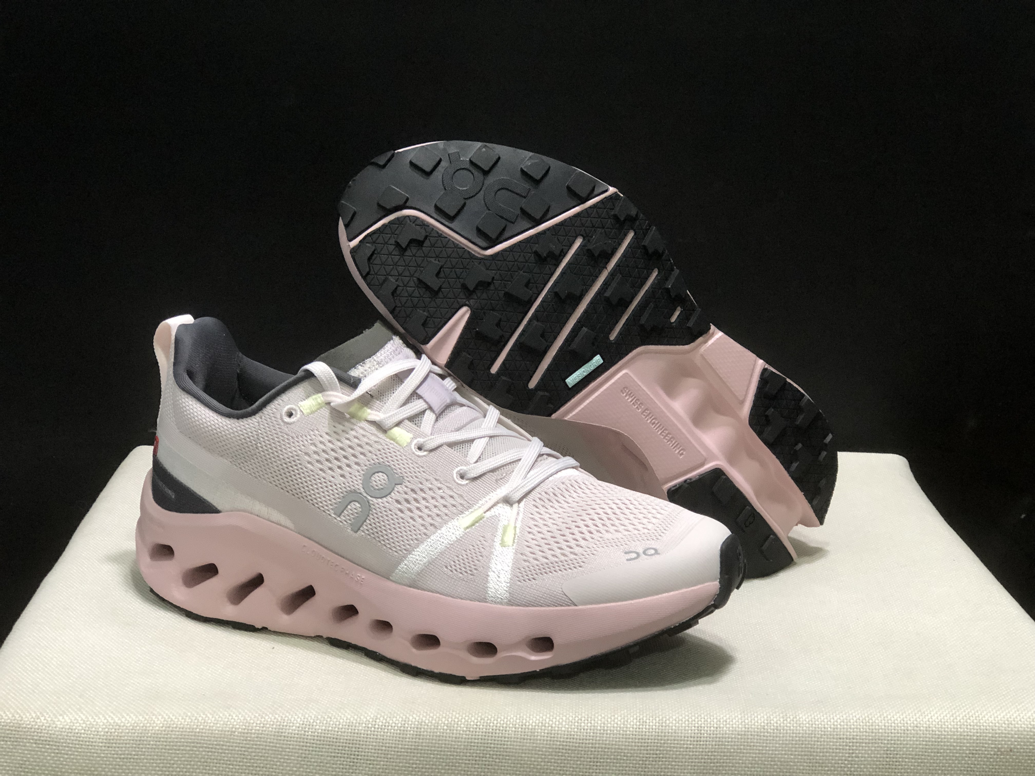 On Running Cloudsurfer 2 Casual Running Shoes Light Grey/Pink