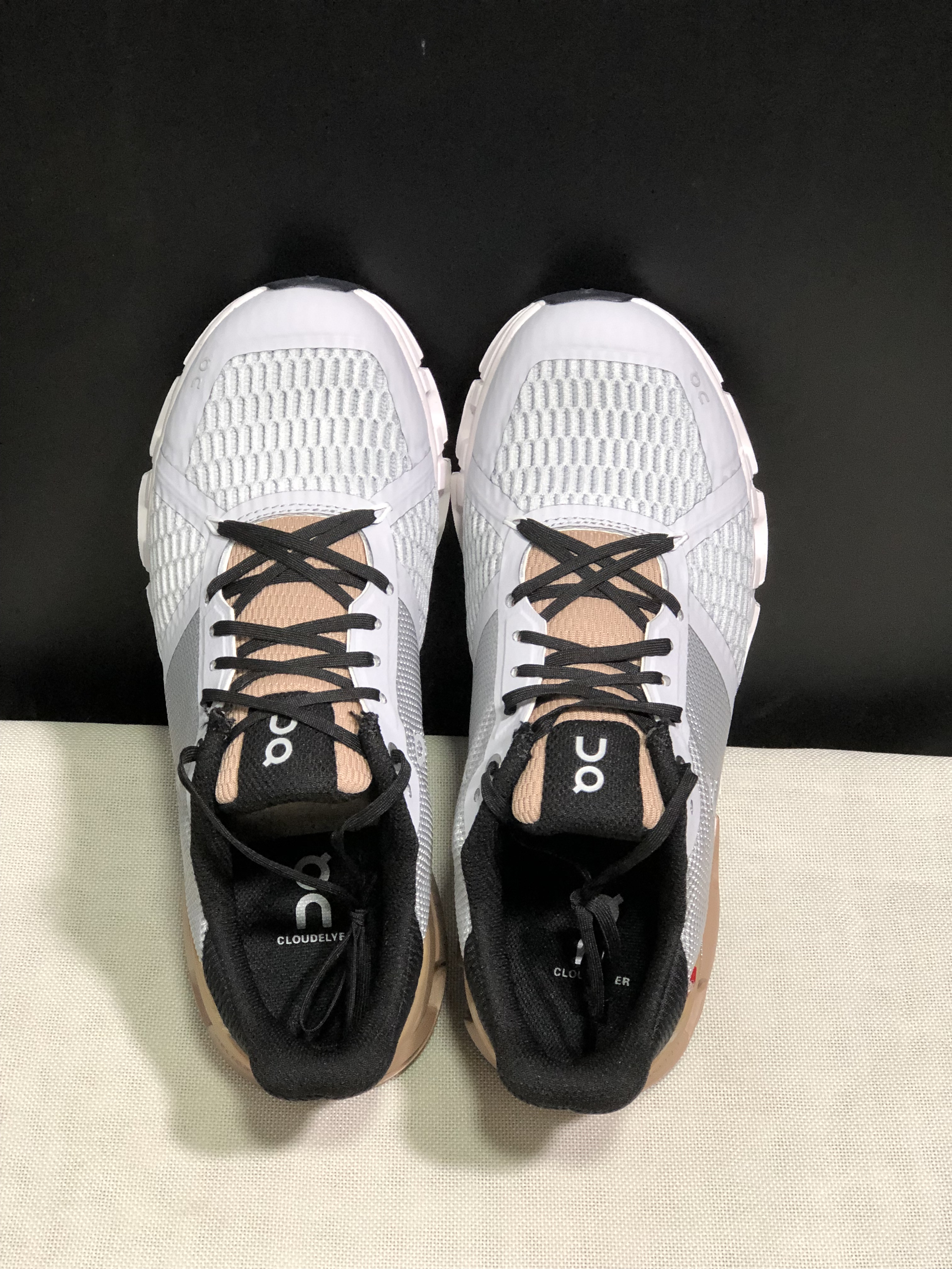 On Running Cloudflyer Shock-Absorbing Running Shoes Glacier Grey/Brown