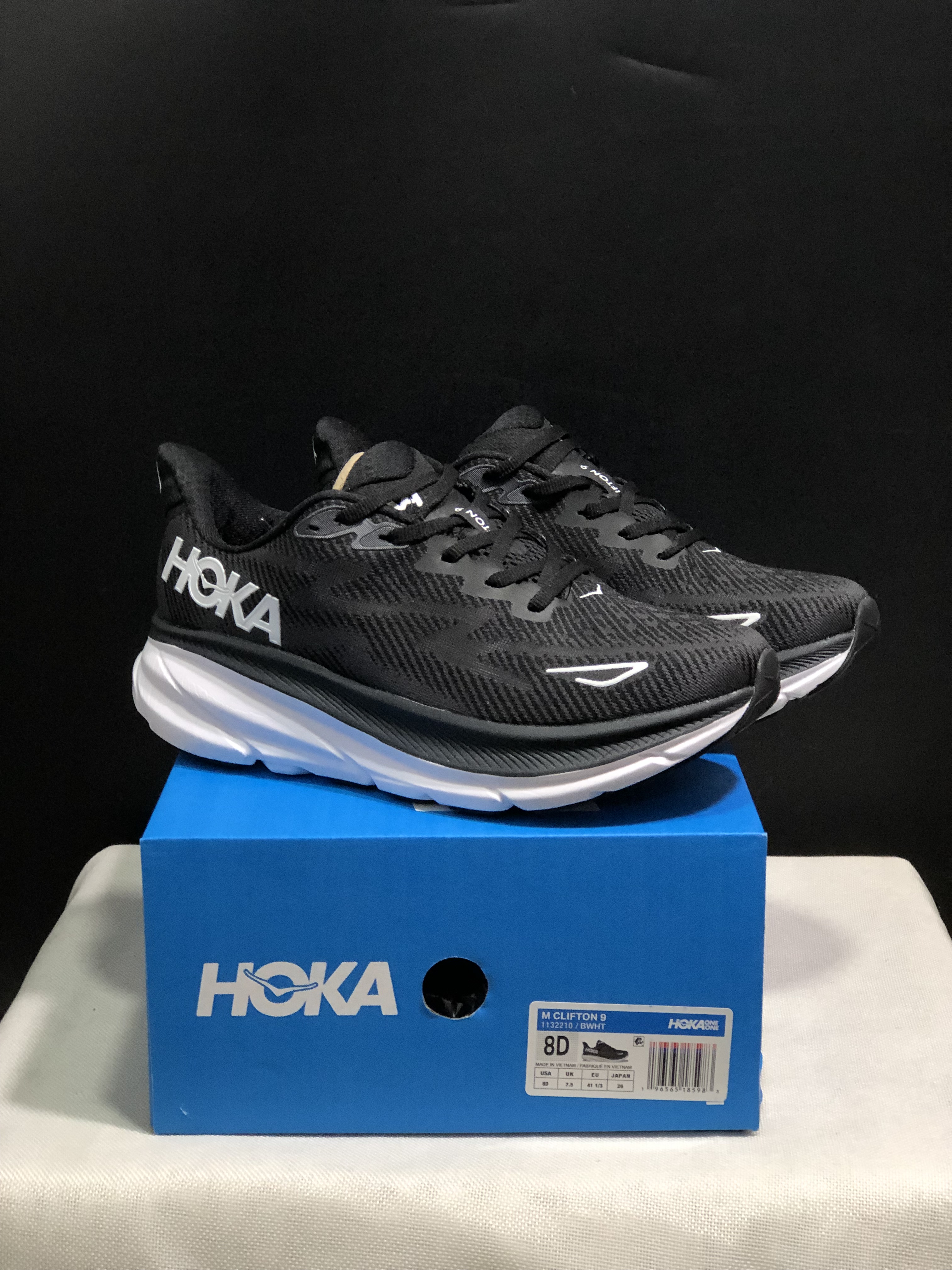 Hoka One One Clifton 9 Running Shoes Athletic Shoes Sneakers Black/White