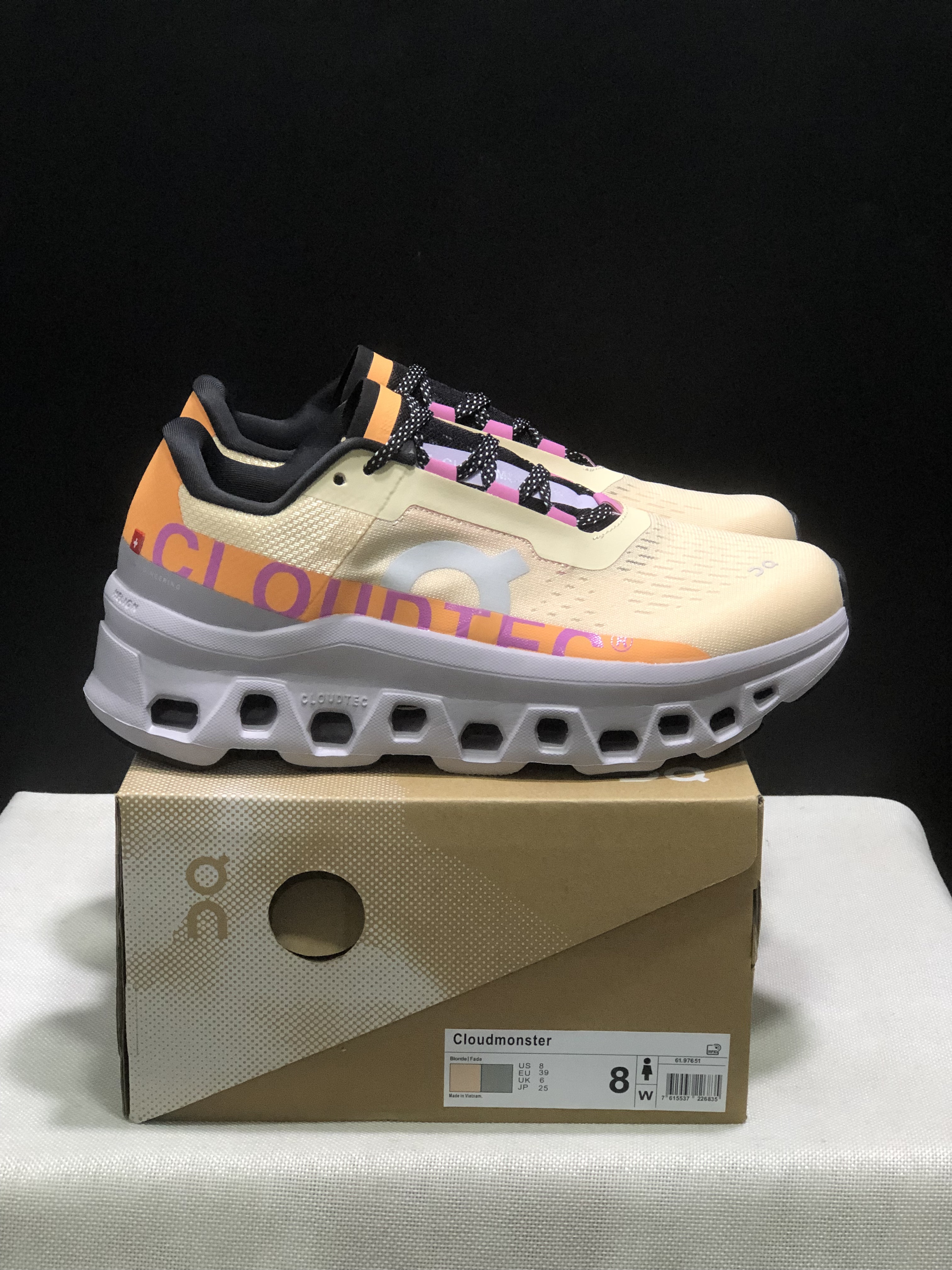 On Running Cloudmonster Anti-Slip Running Shoes Blonde/Fade