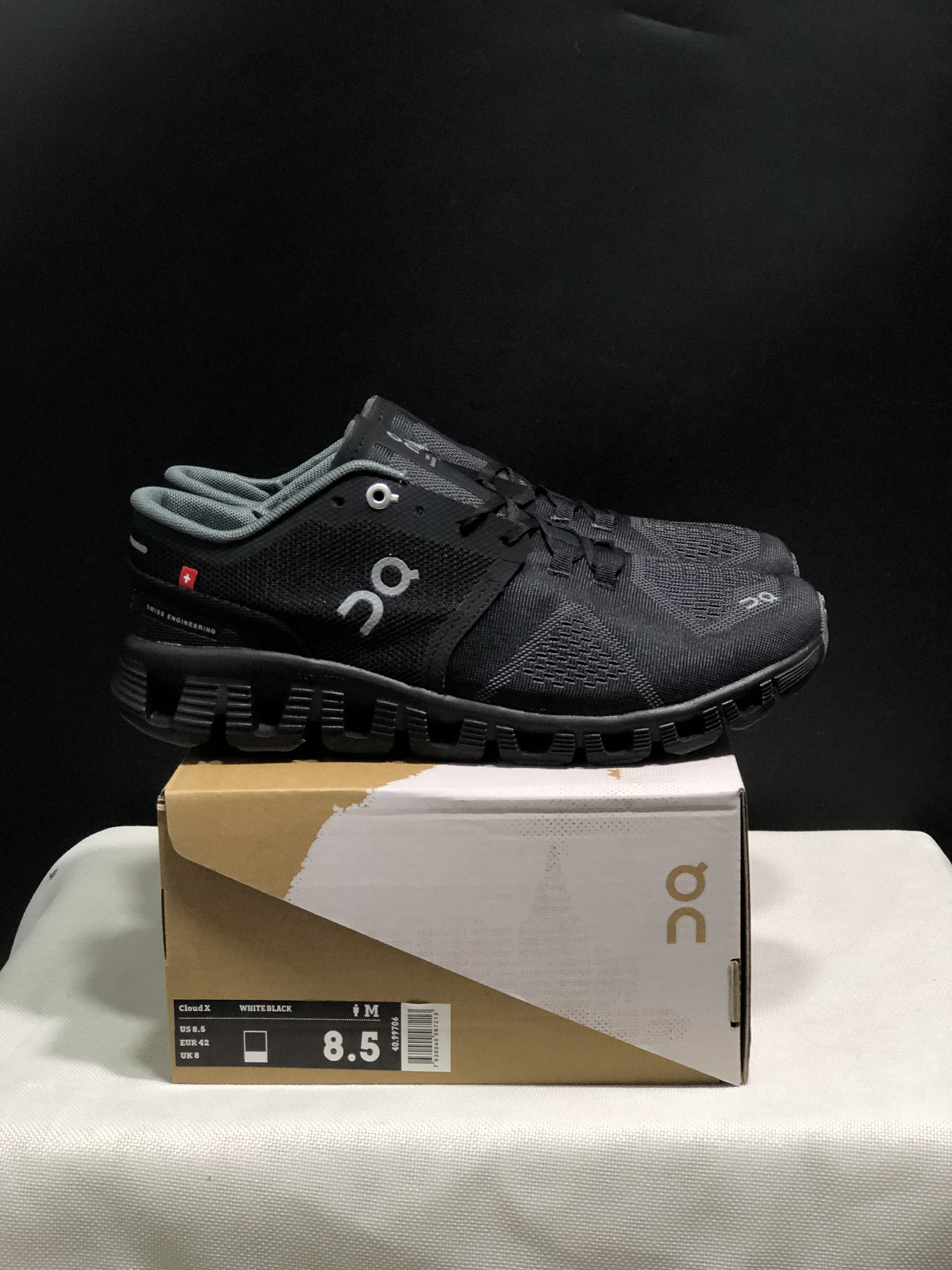 On Running Cloud X Lightweight Running Shoes Black