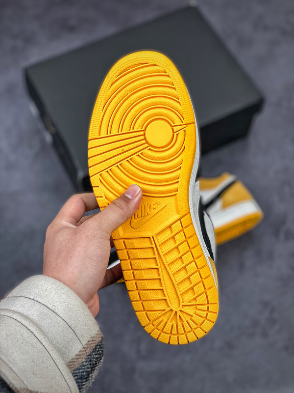 Nike Air Jordan 1 Low Sail University Gold Sneakers