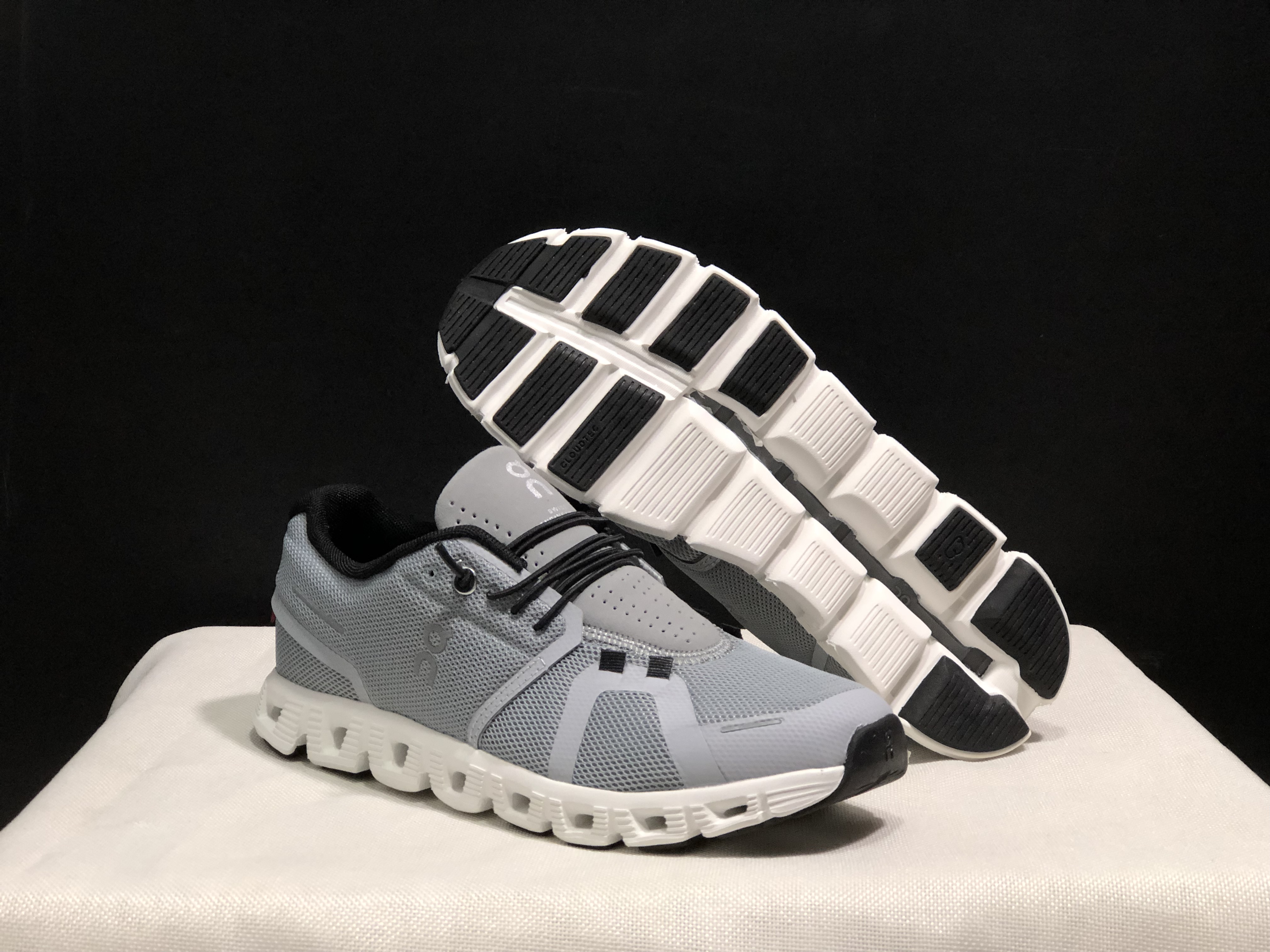 On Running Cloud 5 Lightweight Running Shoes Alloy Grey