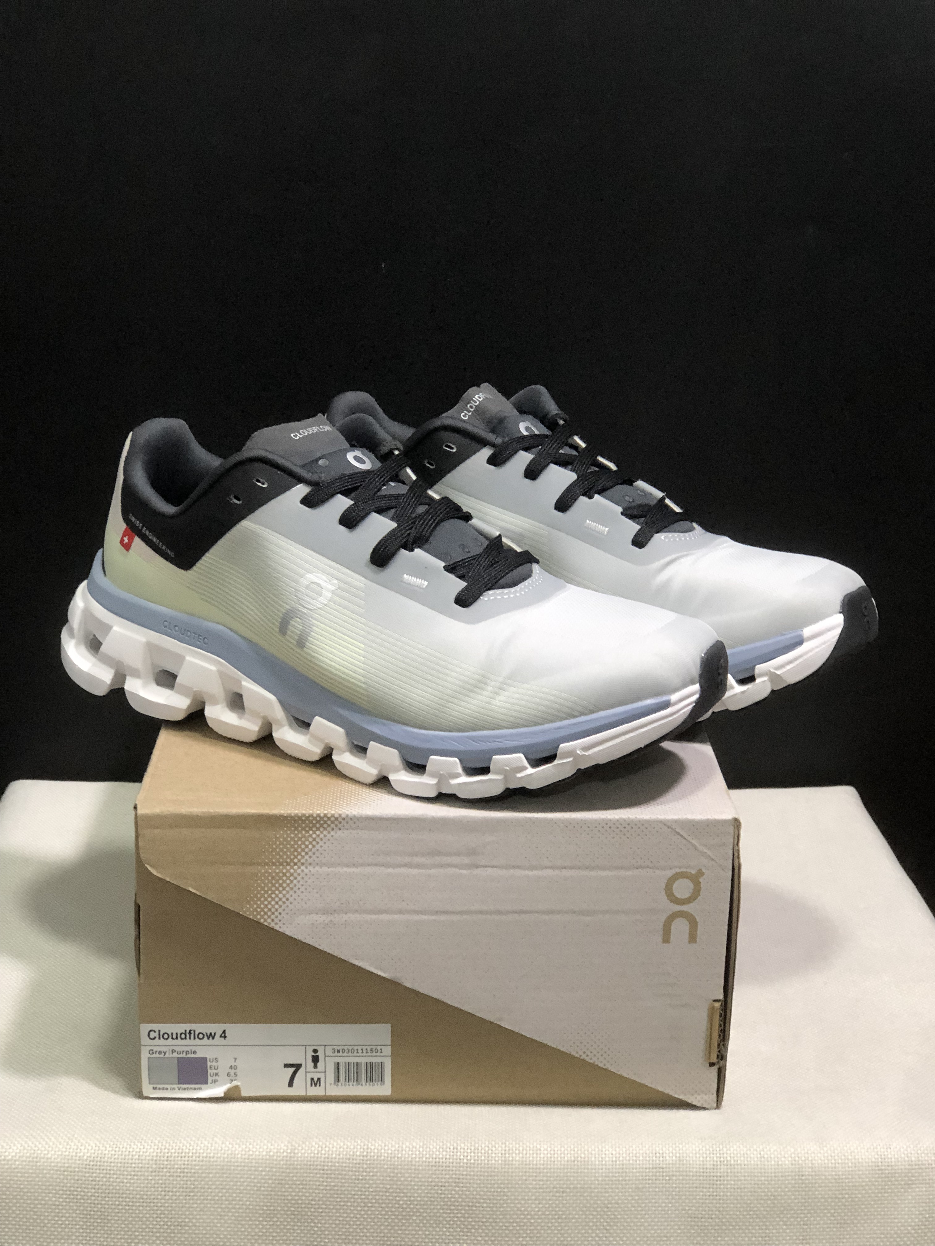 On Running Cloudflow 4 Shock-Absorbing And Wear-Resistant Running Shoes Fade/Wisteria