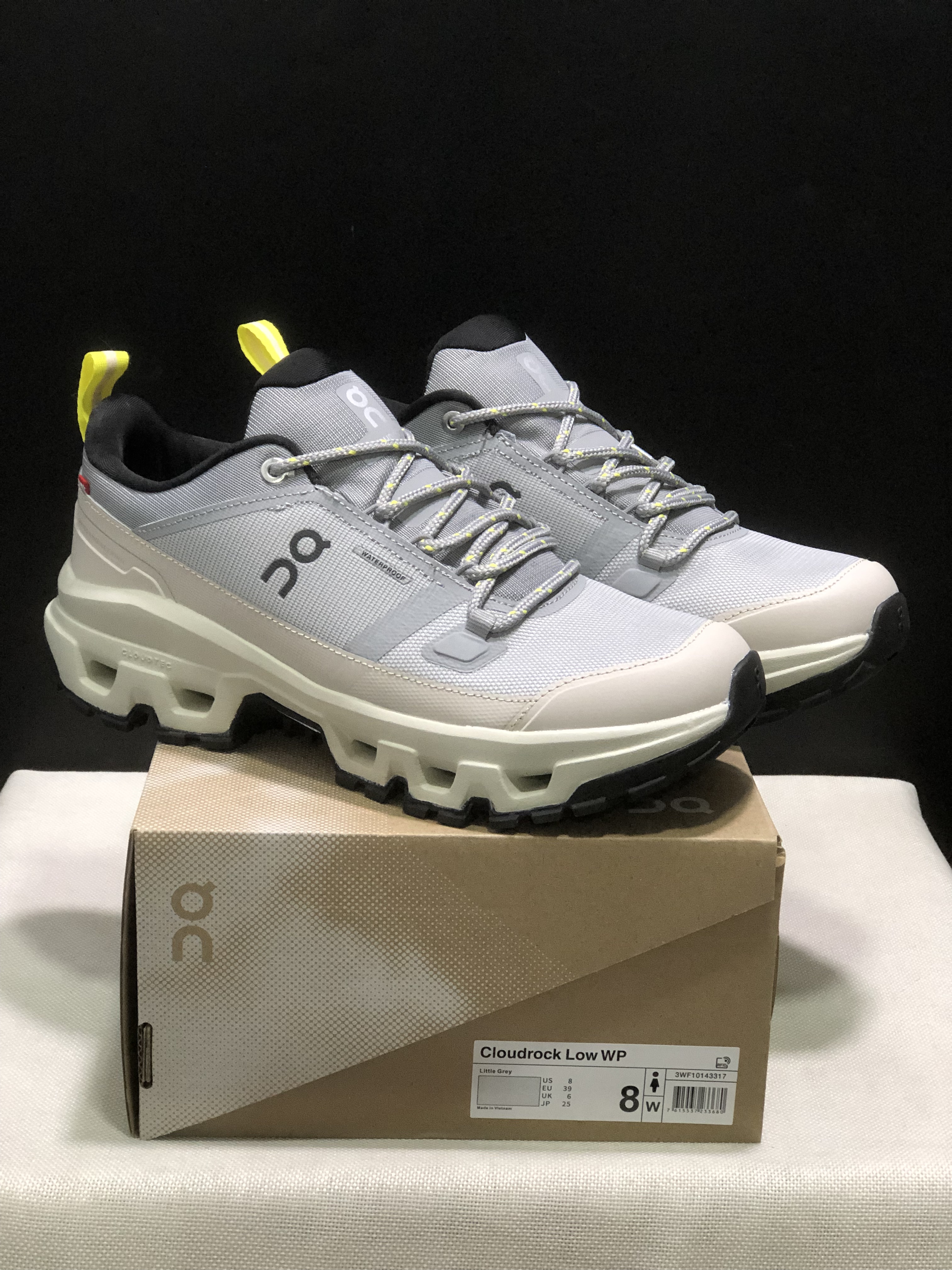 On Running Cloudrock Low WP Hiking Outdoor Shoes Light Grey