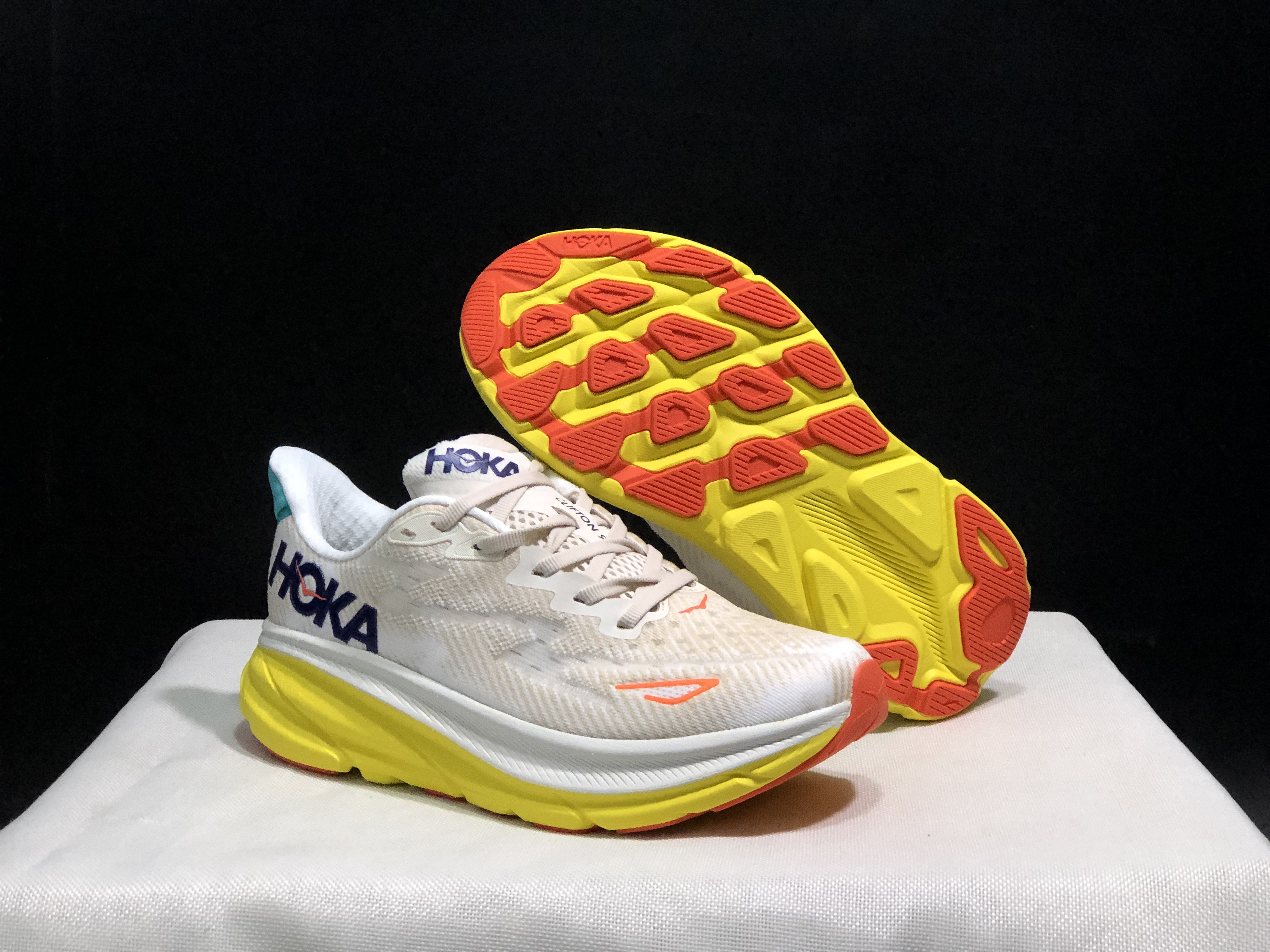 Hoka One One Clifton 9 Running Shoes Athletic Shoes Sneakers White/Yellow