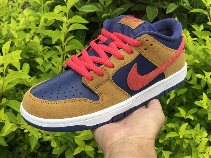 Nike Dunk SB Low Reverse Papa Bear Brown Sneakers