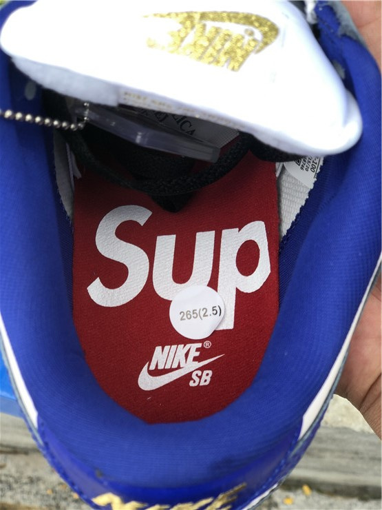 Nike SB Dunk Low Supreme Stars Hyper Royal Sneakers