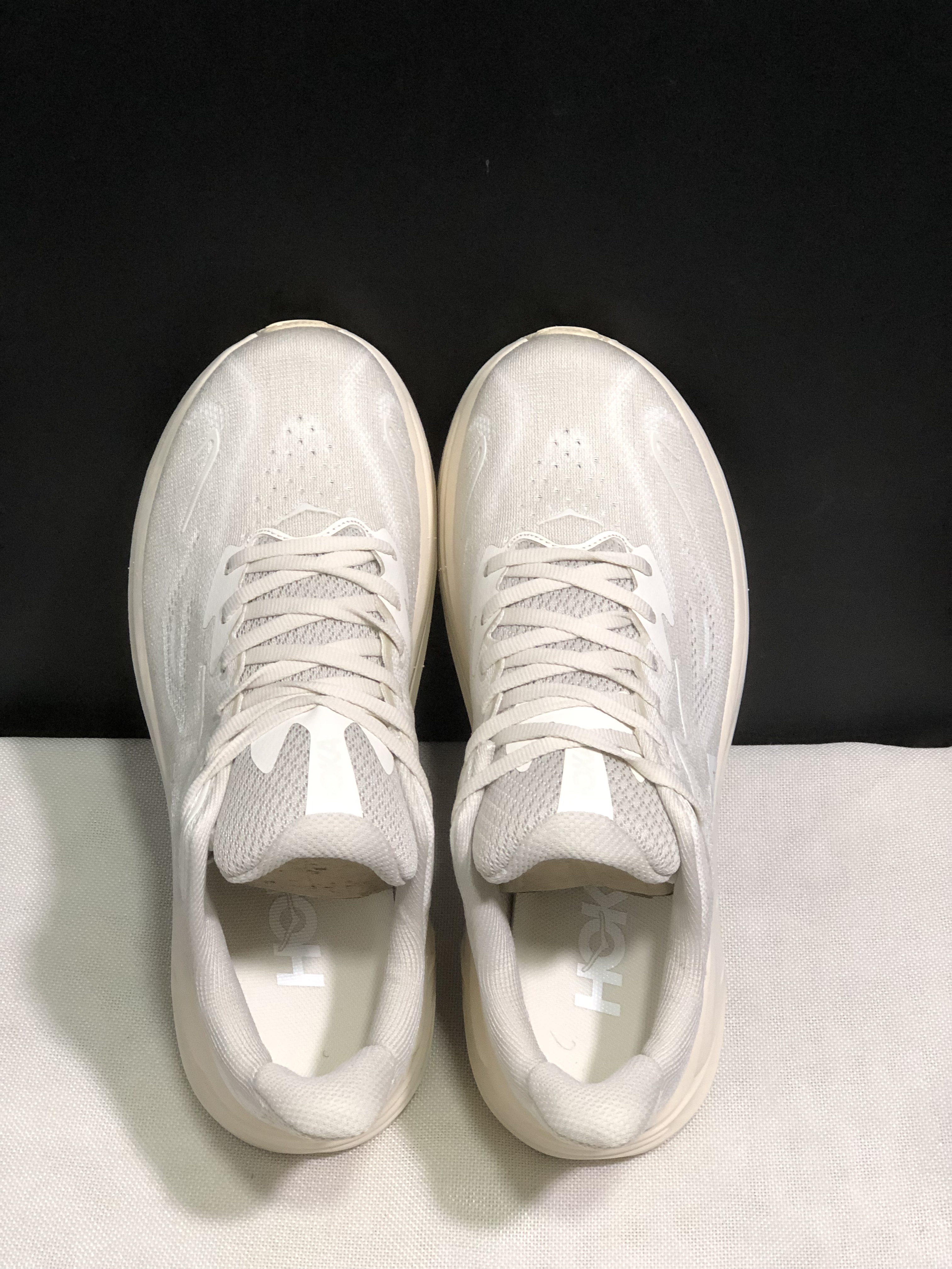 Hoka One One Clifton 10 Fashion Shoes Sneakers Cream