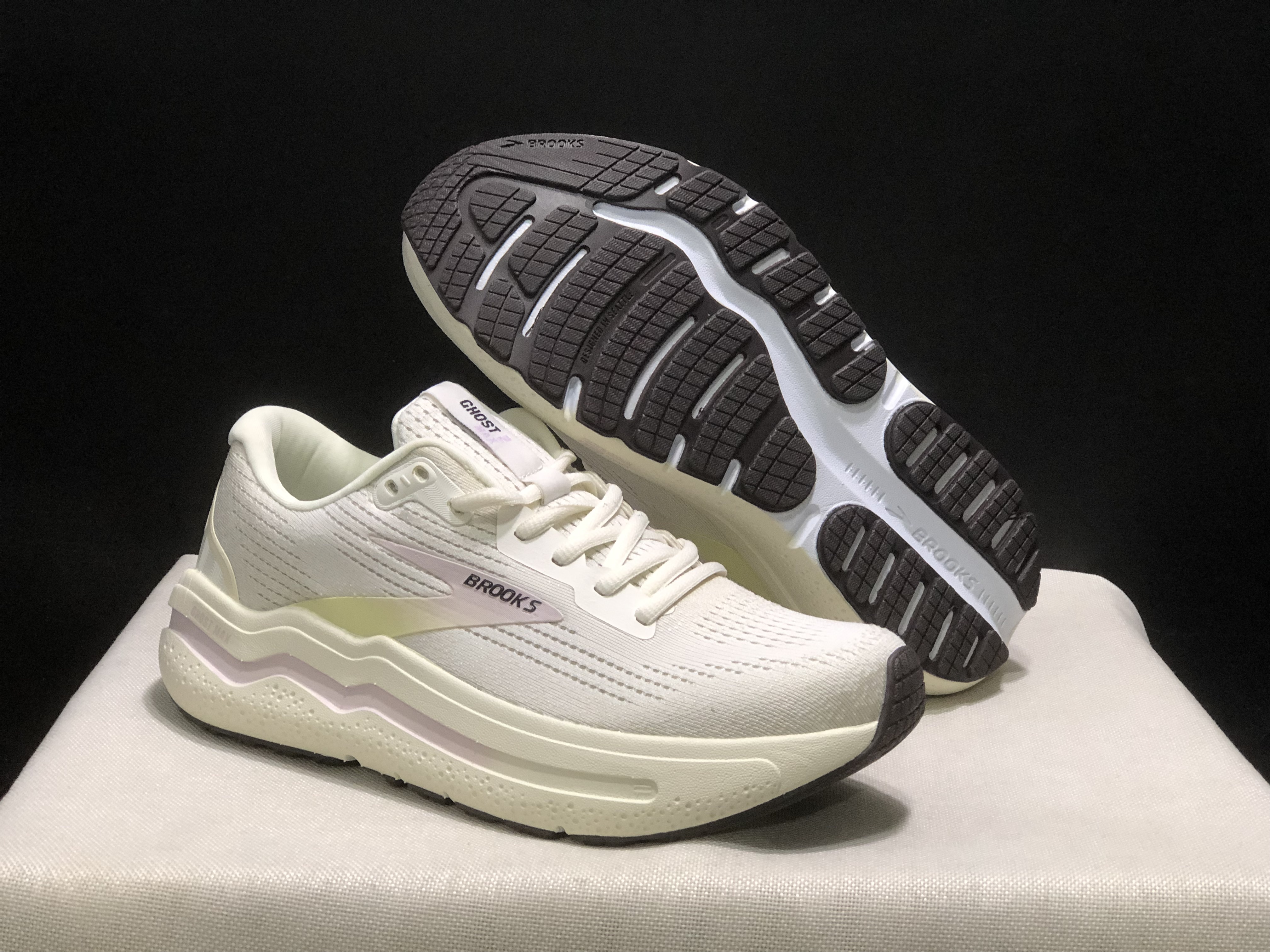 Brooks Ghost Max 2 Breathable Low-top Running Shoes Lavender Purple