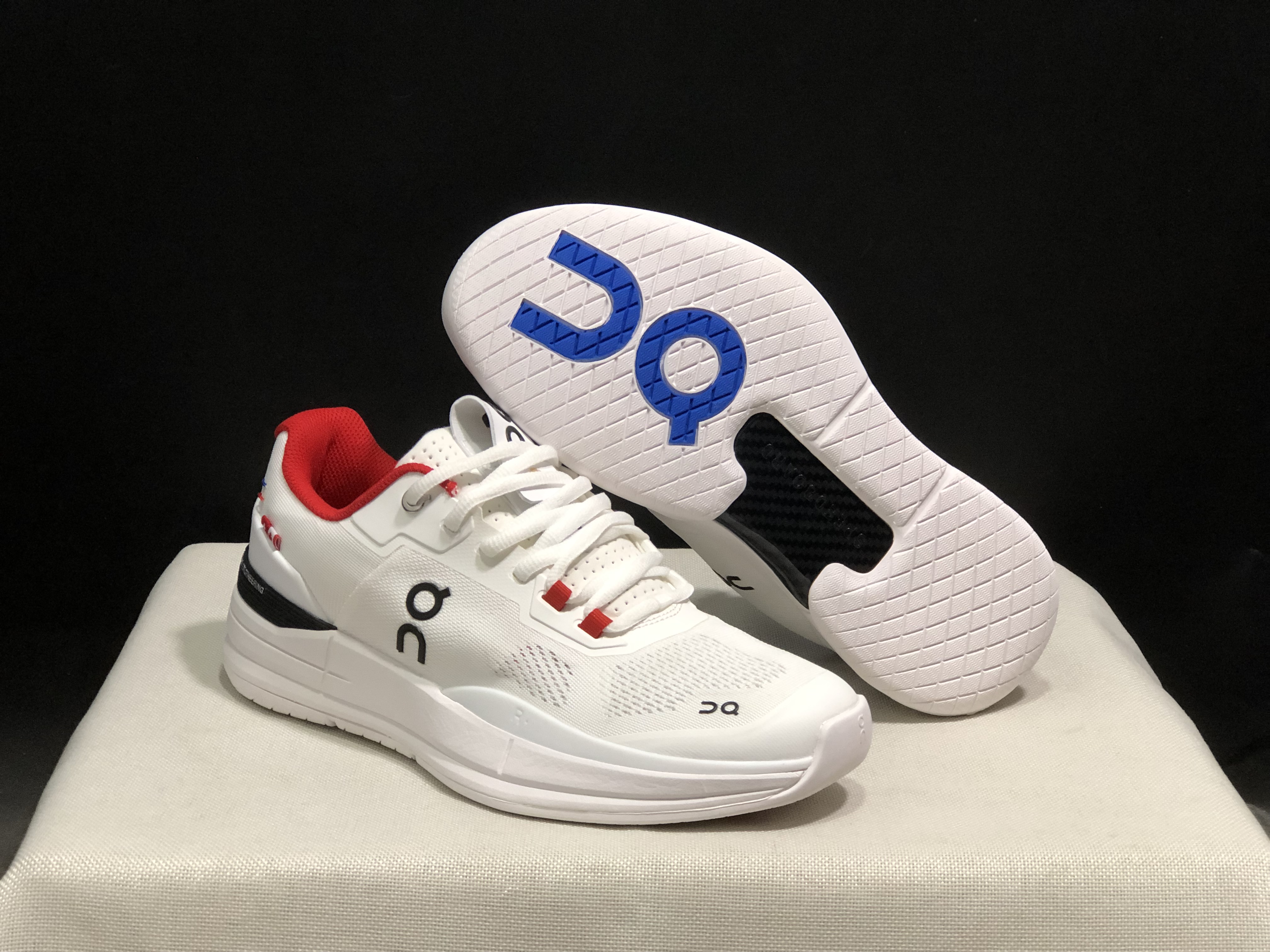 On Running The Roger Rro Durable And Breathable Tennis Shoes White/Red/Blue