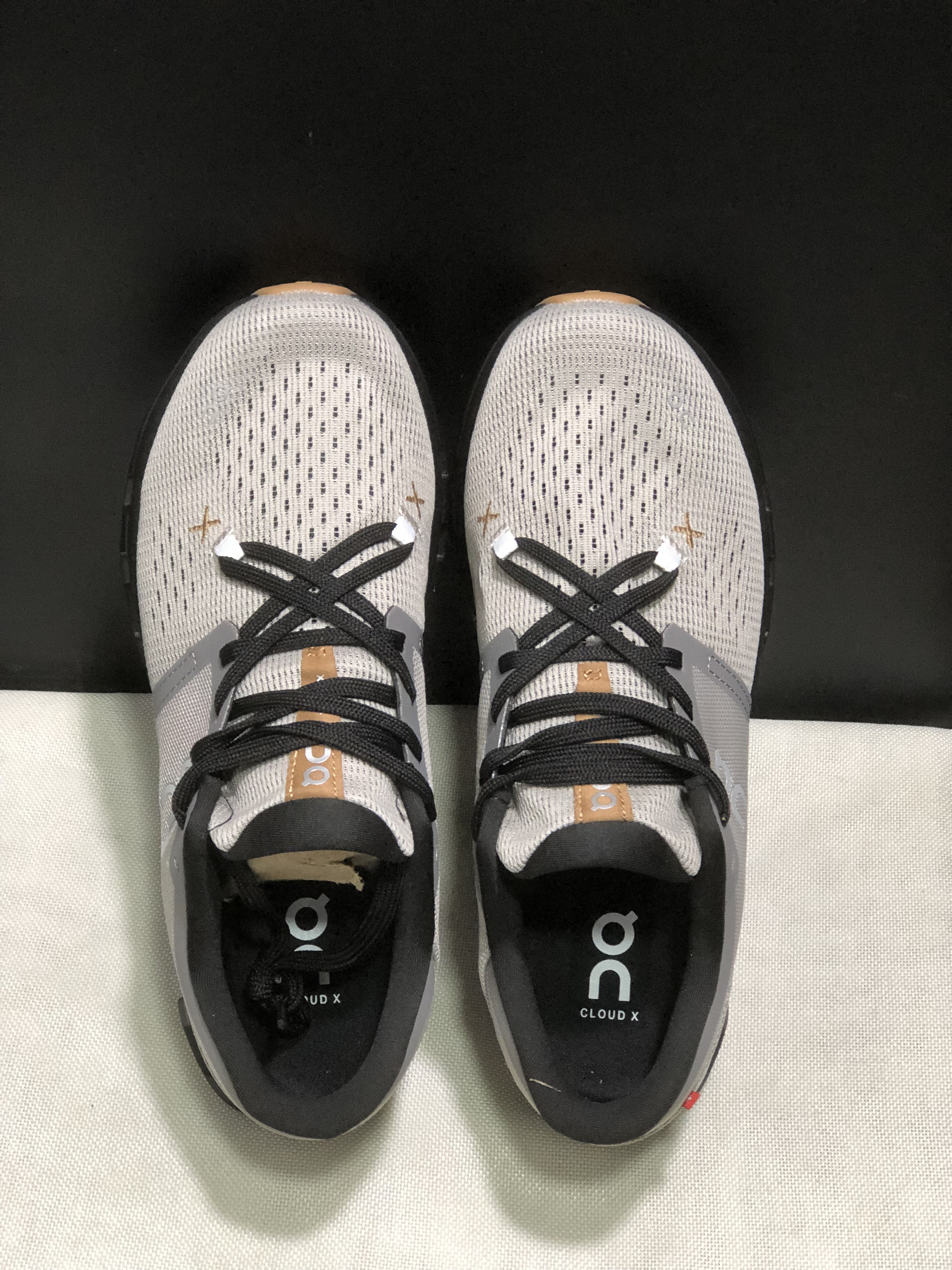 On Running Cloud X4 Comfortable Running Shoes Fog/Black