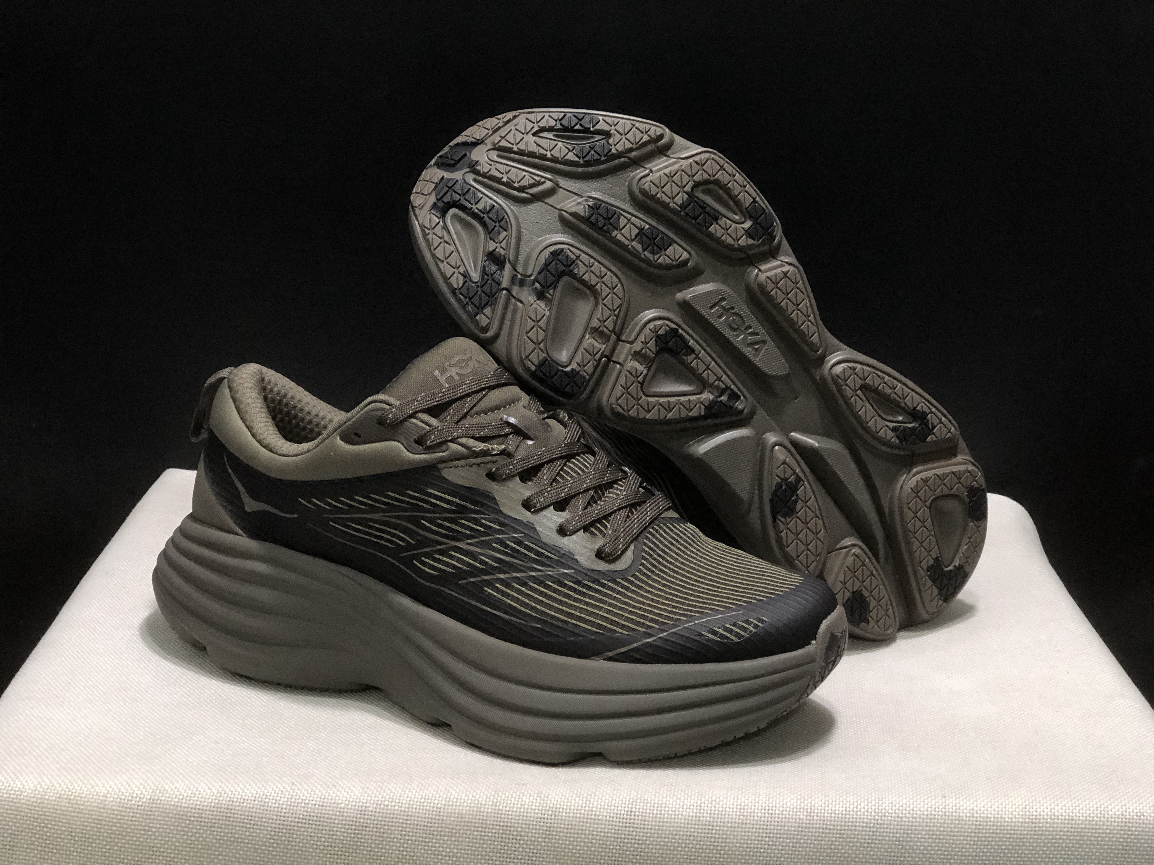 Hoka One One Bondi 8 Breathable Low-top Running Shoes Sneakers Brown