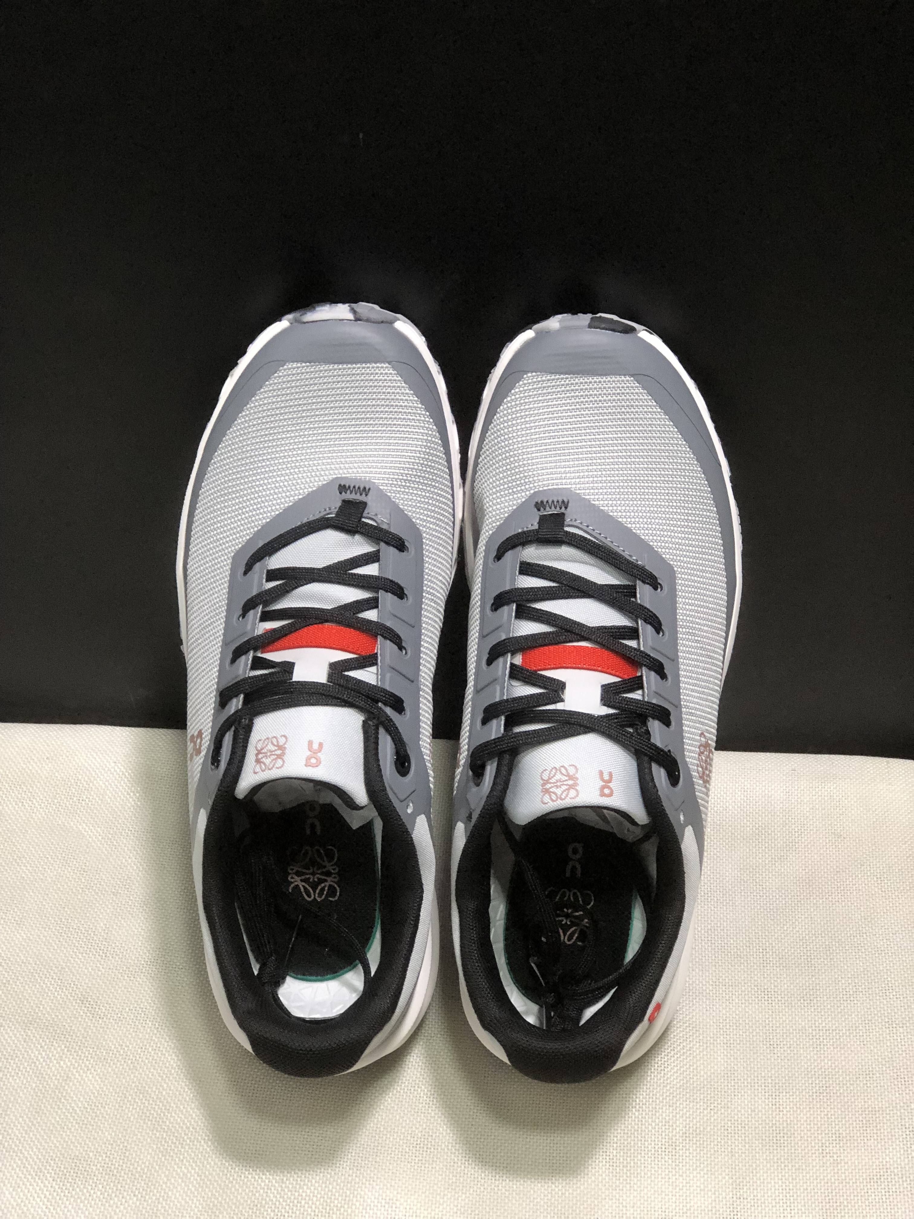 LOEWE x On Running Cloudventrure Fashion Sports Shoes Collaboration Edition Grey