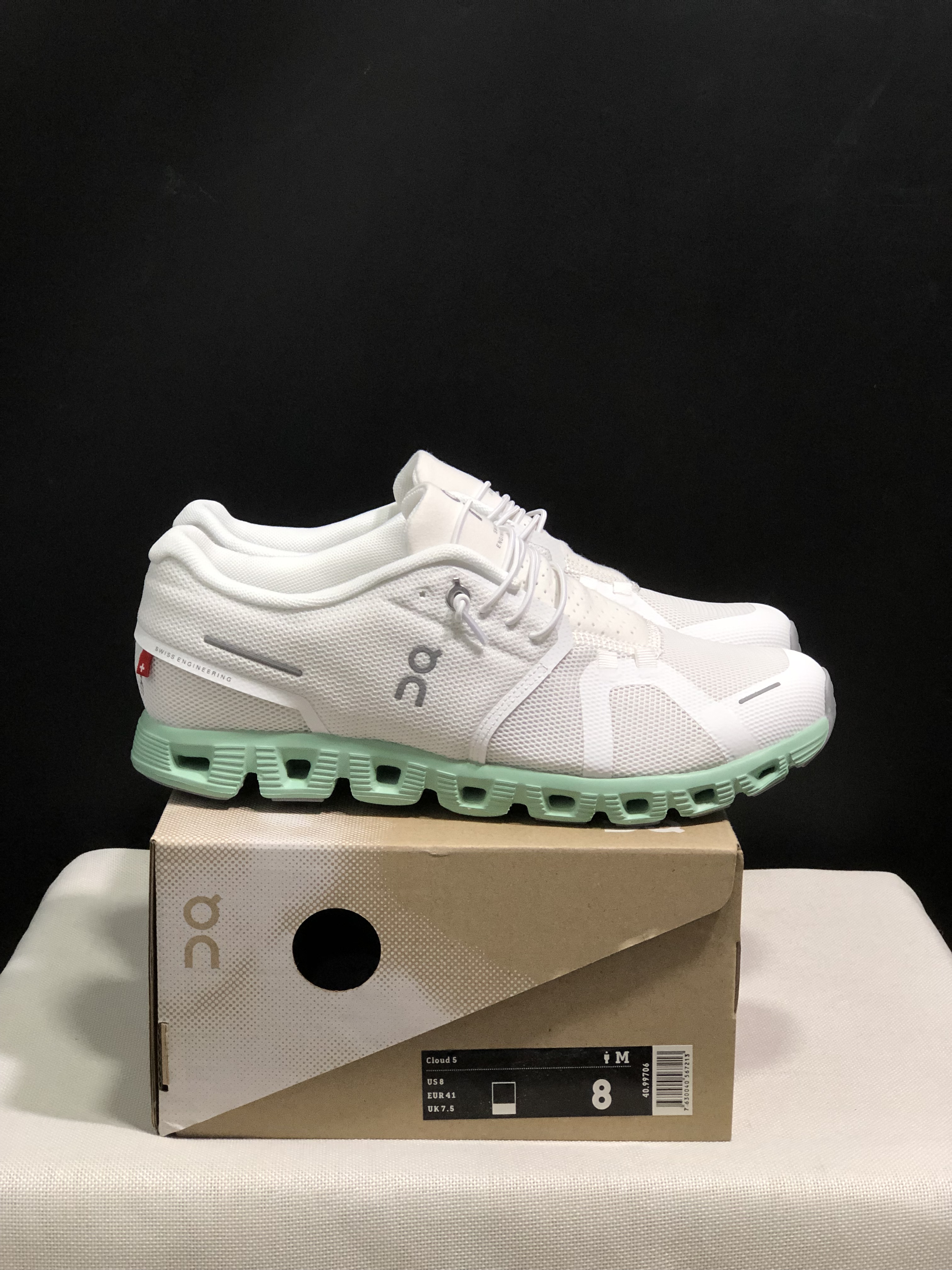 On Running Cloud 5 Lightweight Running Shoes White/Green