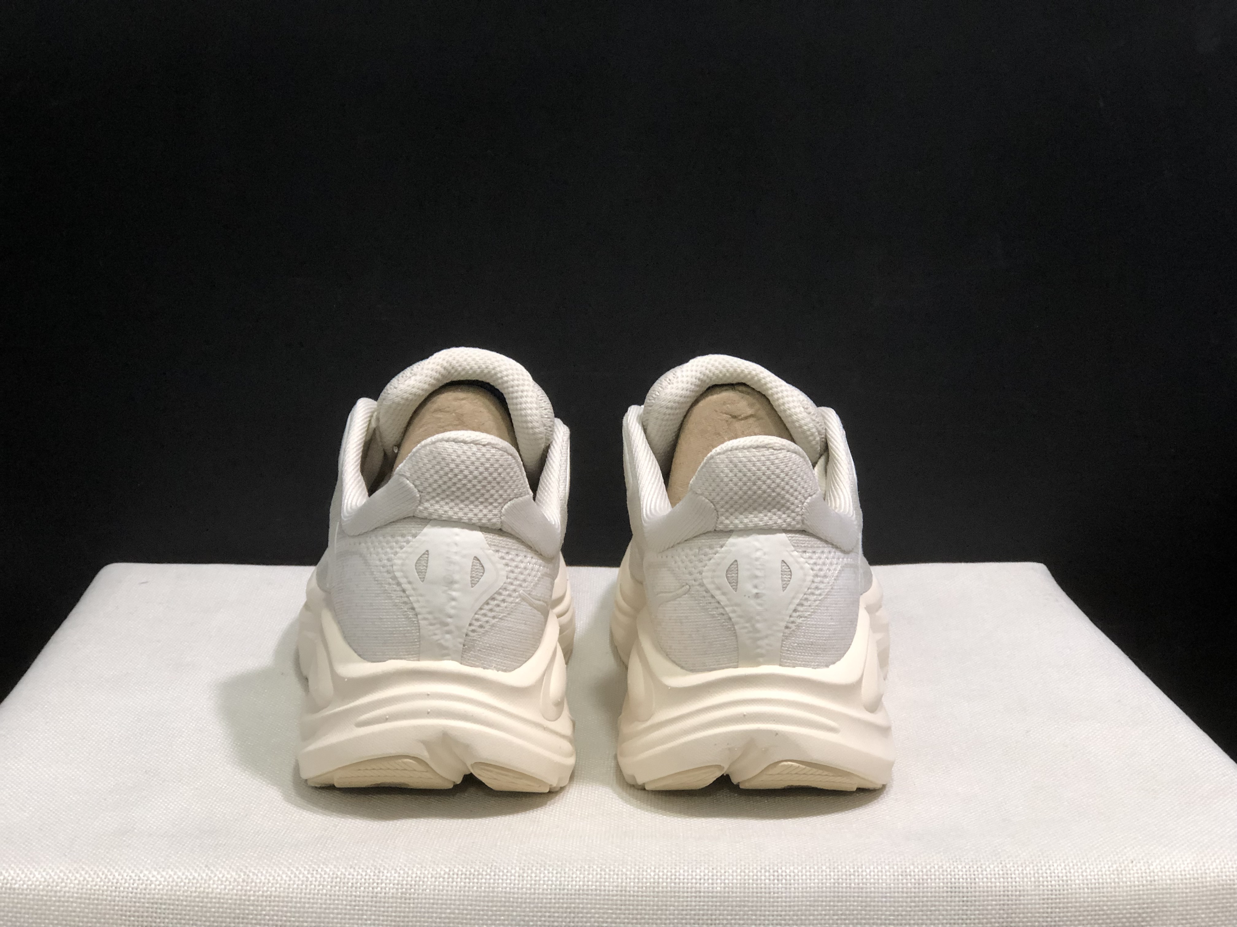 Hoka One One Clifton 10 Fashion Shoes Sneakers Cream