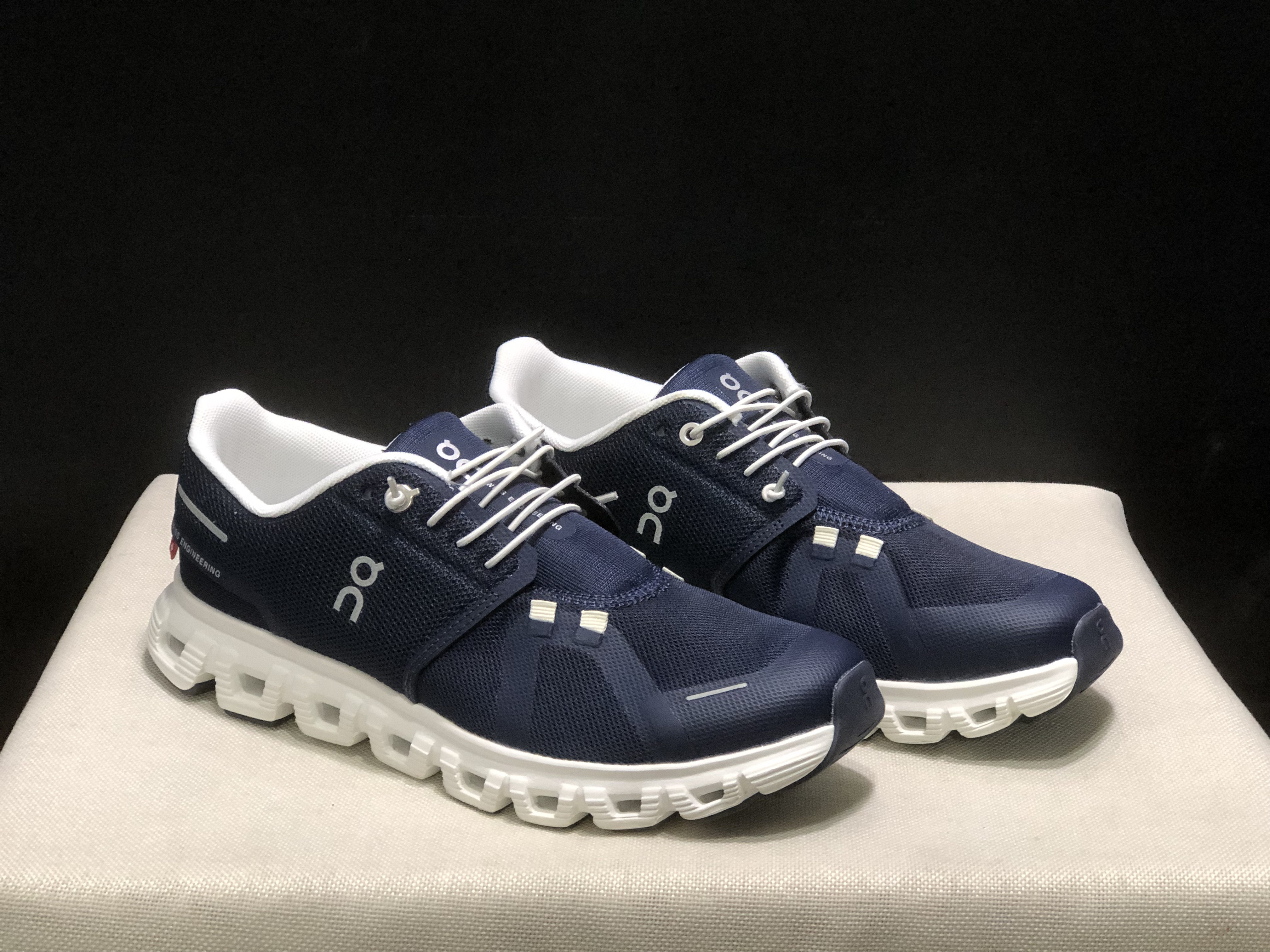 On Running Cloud 6 Dark Blue Casual Life Shoes
