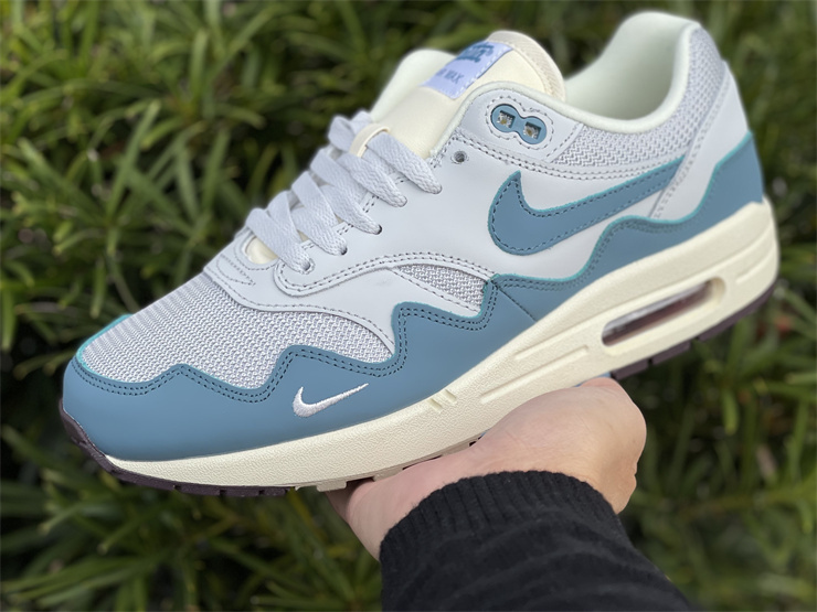 Nike Air Max 1 Patta Noise Aqua with Bracelet 2021 Blue Sneakers