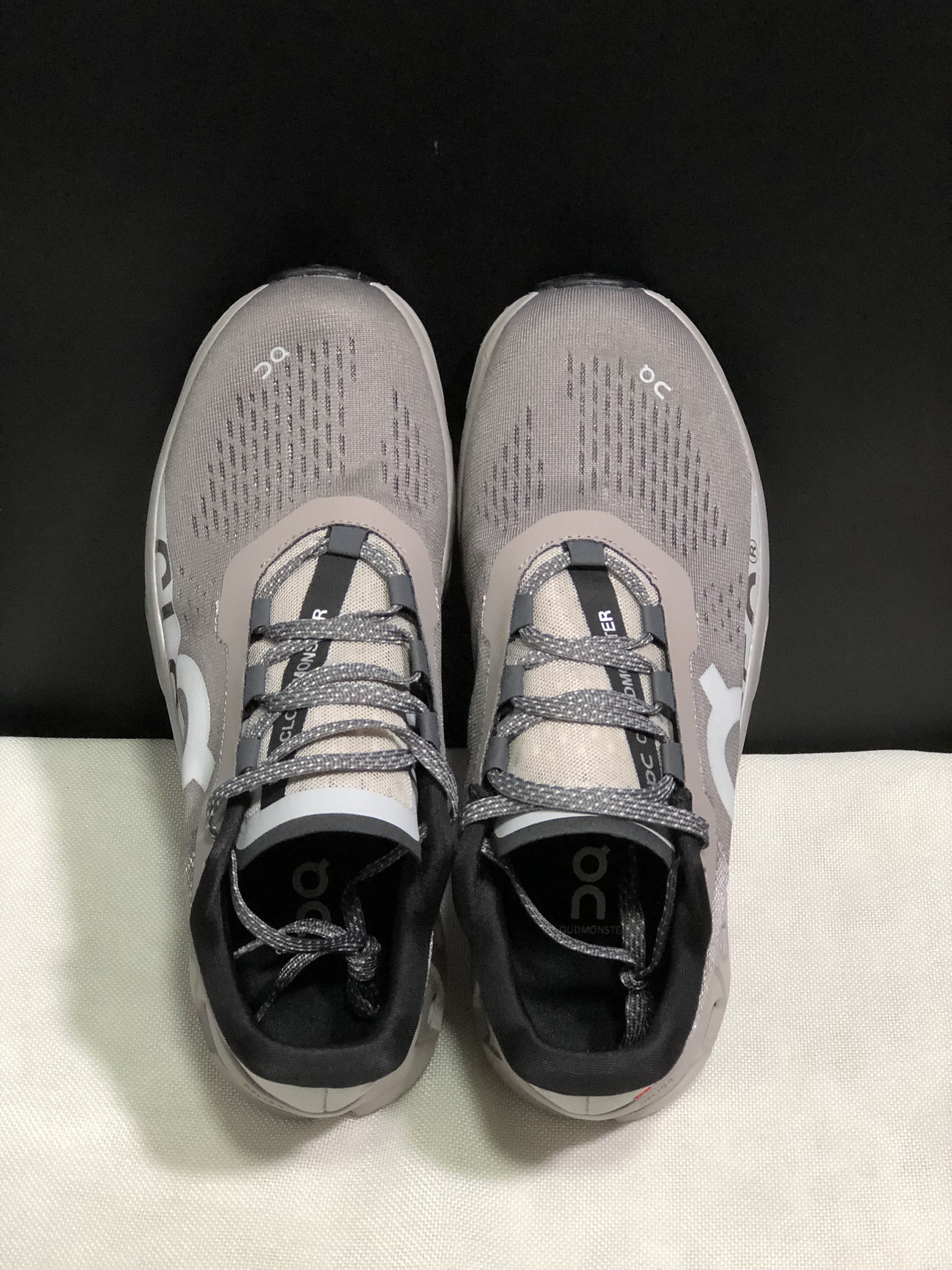 On Running Cloudmonster Anti-Slip Running Shoes Cinder/Fog