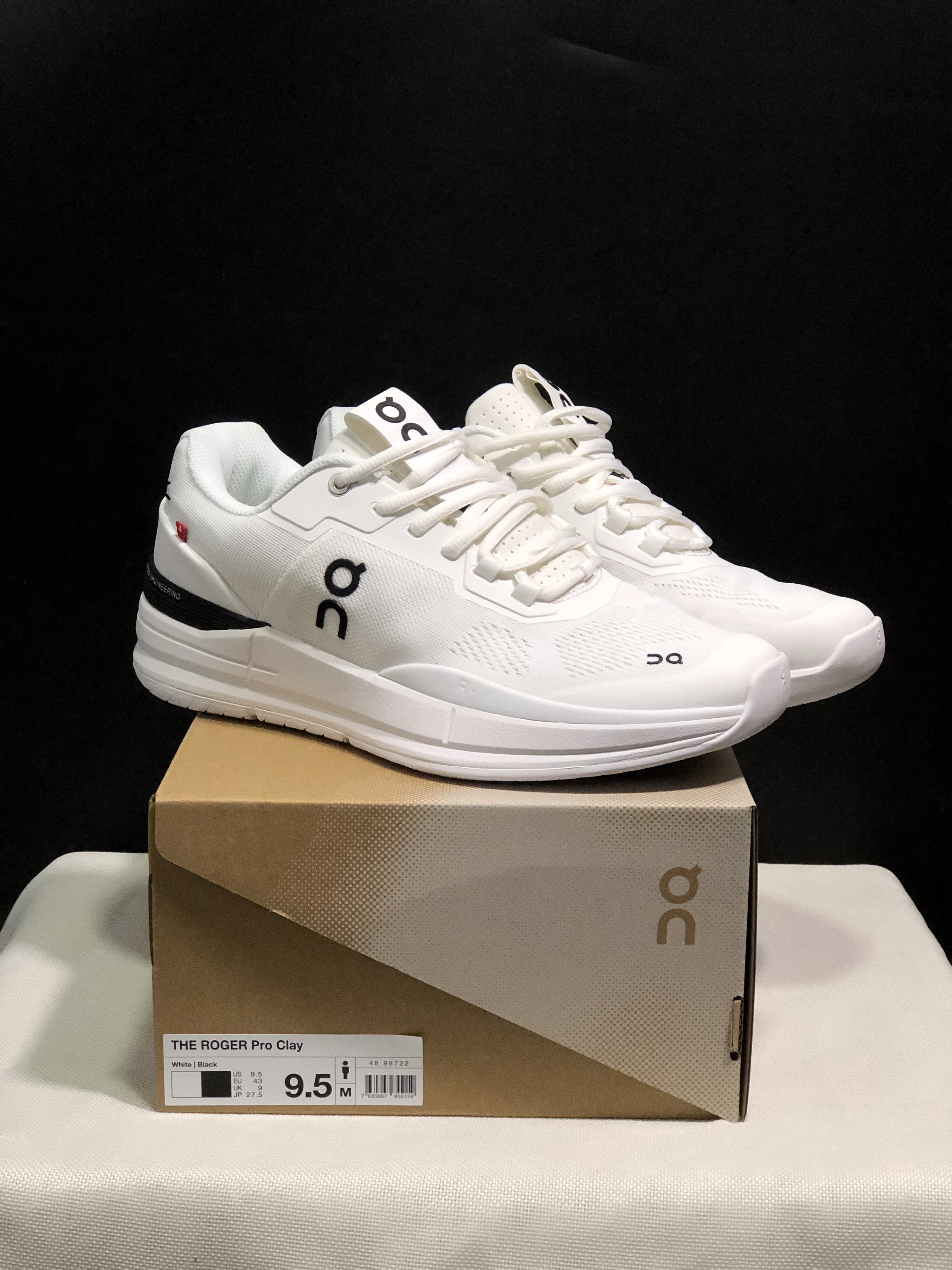 On Running The Roger Rro Durable And Breathable Tennis Shoes White/Black