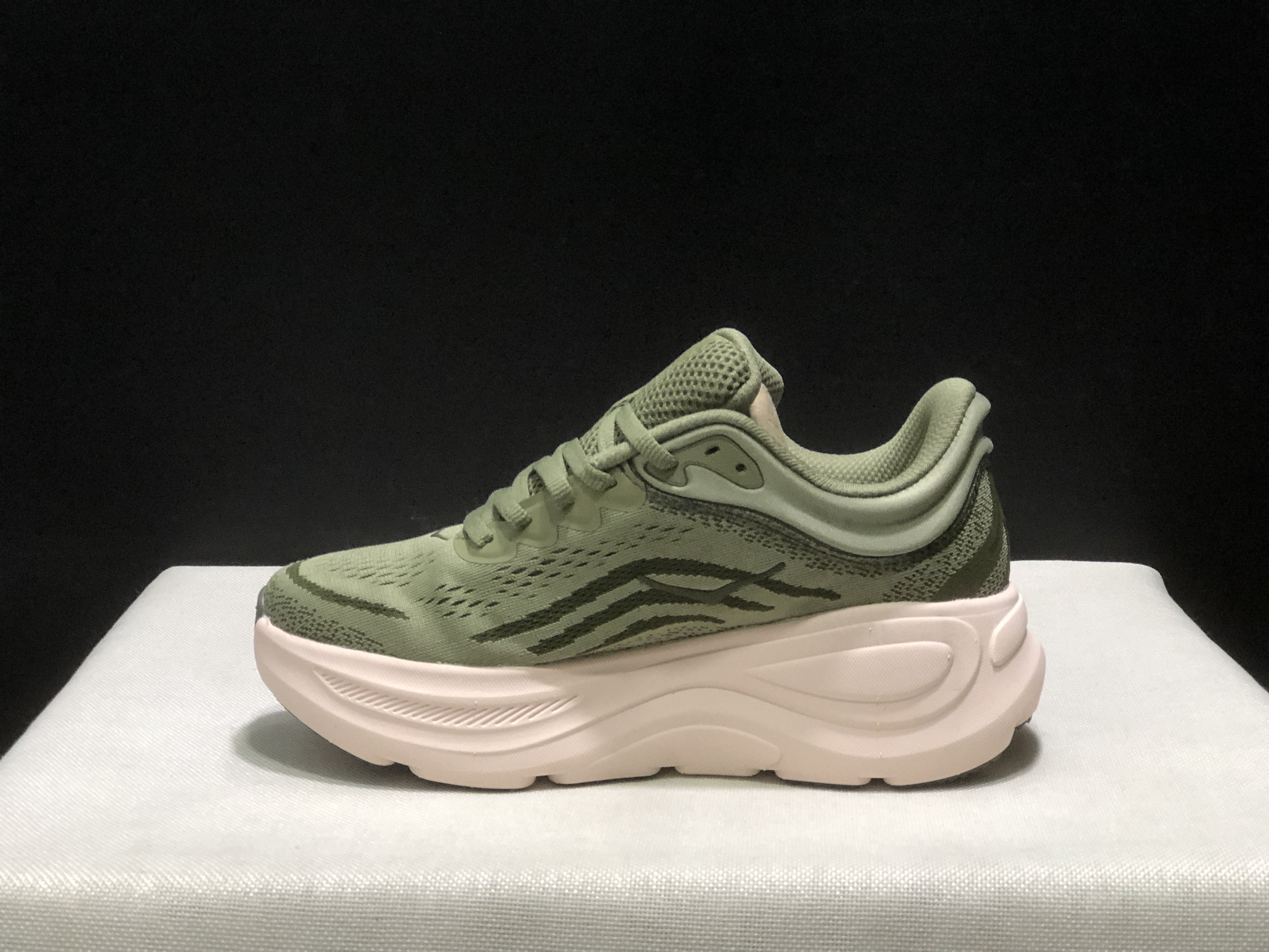 Hoka One One Bondi 9 Comfortable Low-top Running Shoes Sneakers Green