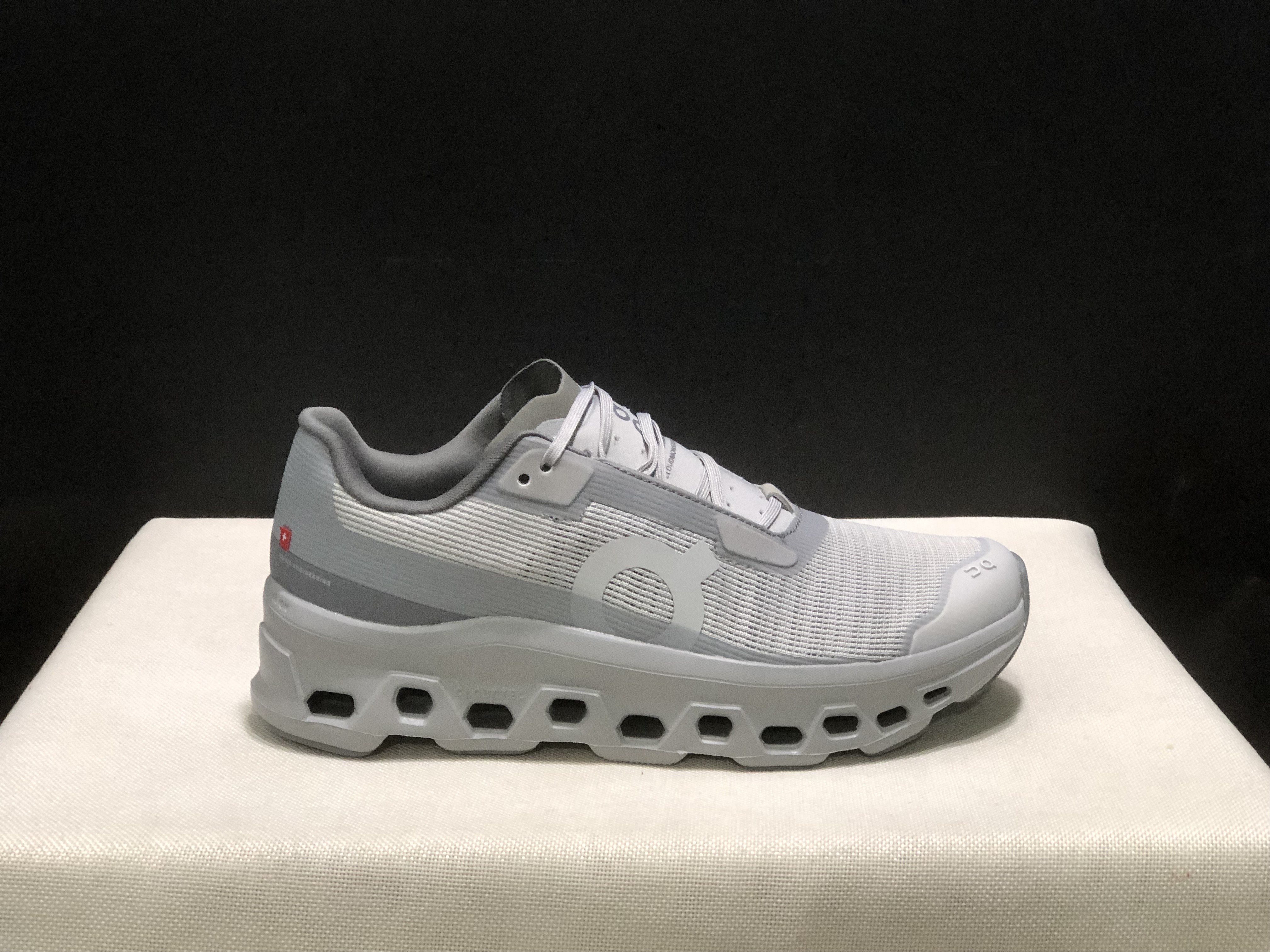 On Running Cloudmonster Void 1 M Casual Running Shoes Light Grey