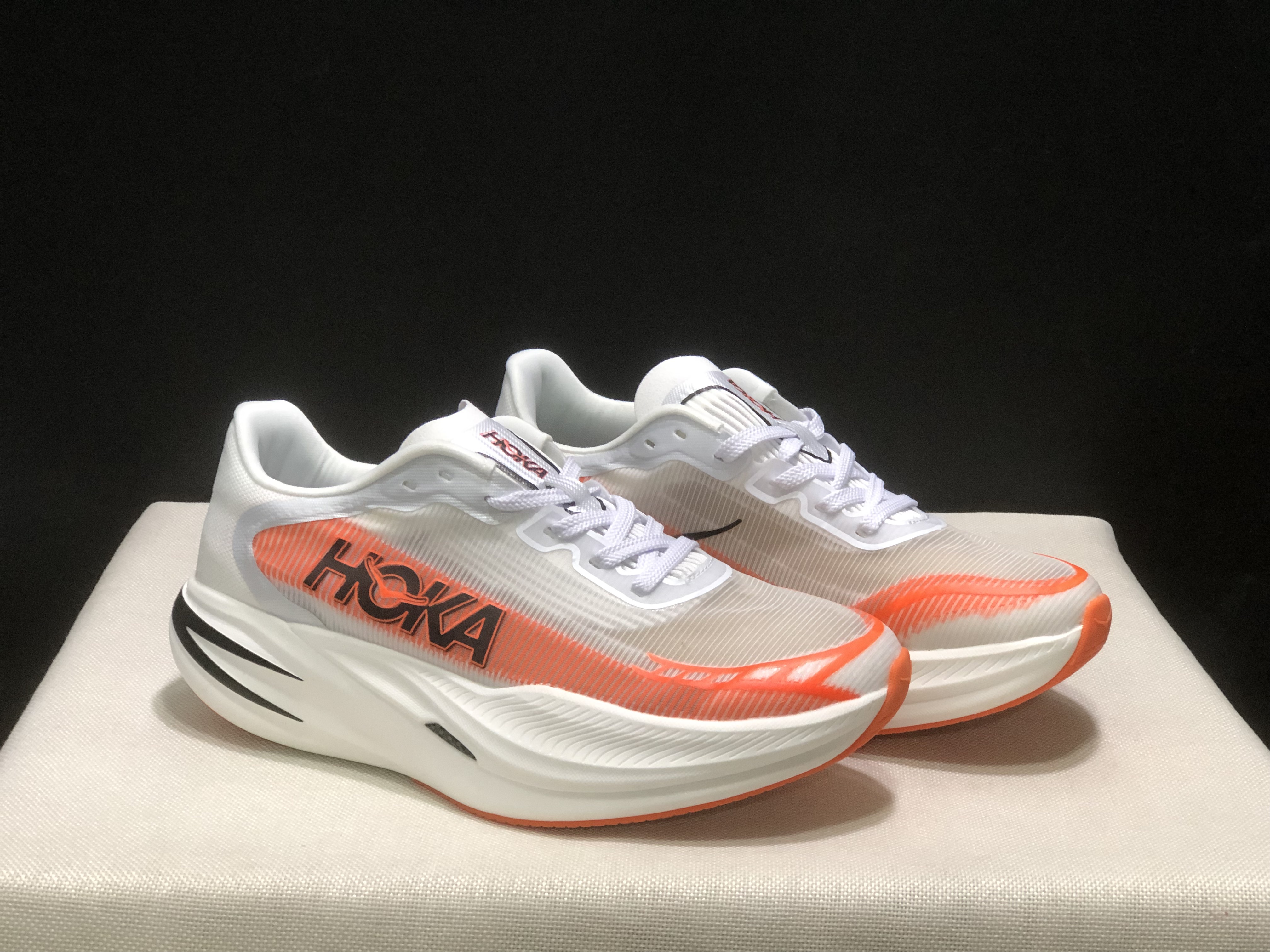Hoka One One Cielo X1 2.0 Low-top Running Shoes Sneakers White/Orange