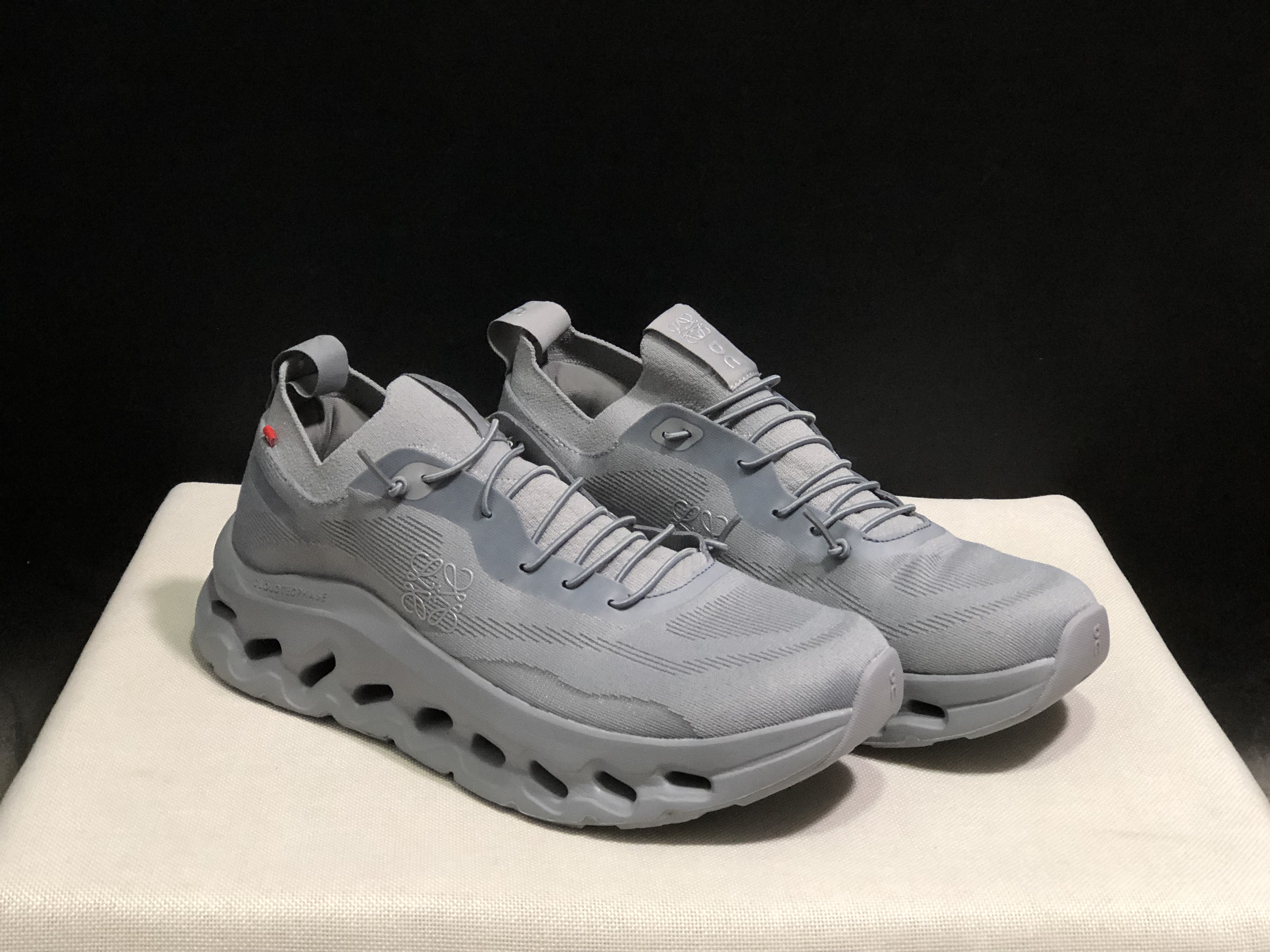 LOEWE x On Running Cloudtilt Running Shoes Co-Signed Edition Grey