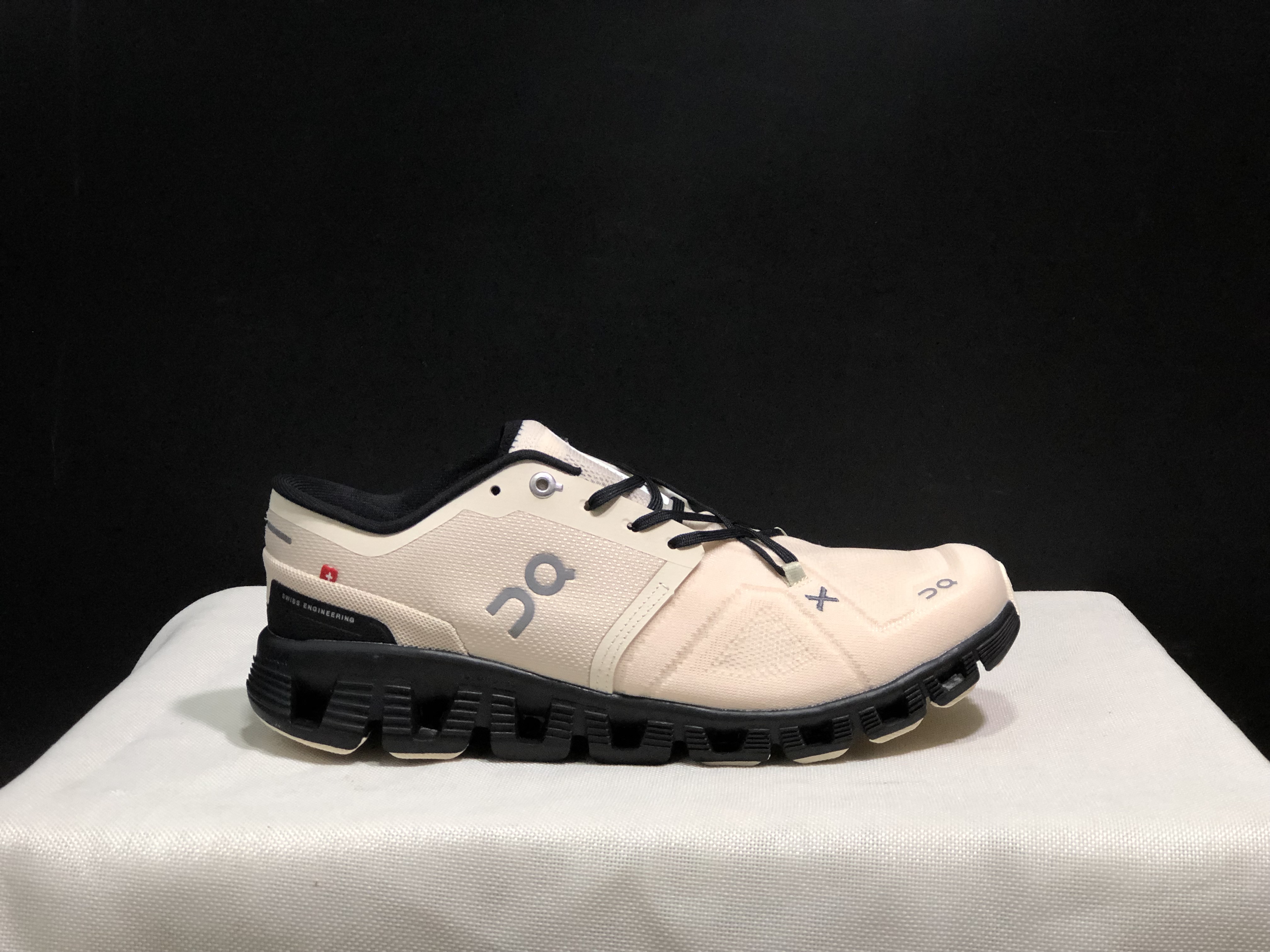 On Running Cloud X3 Shift Multi-Functional Running Shoes Yellow Tan