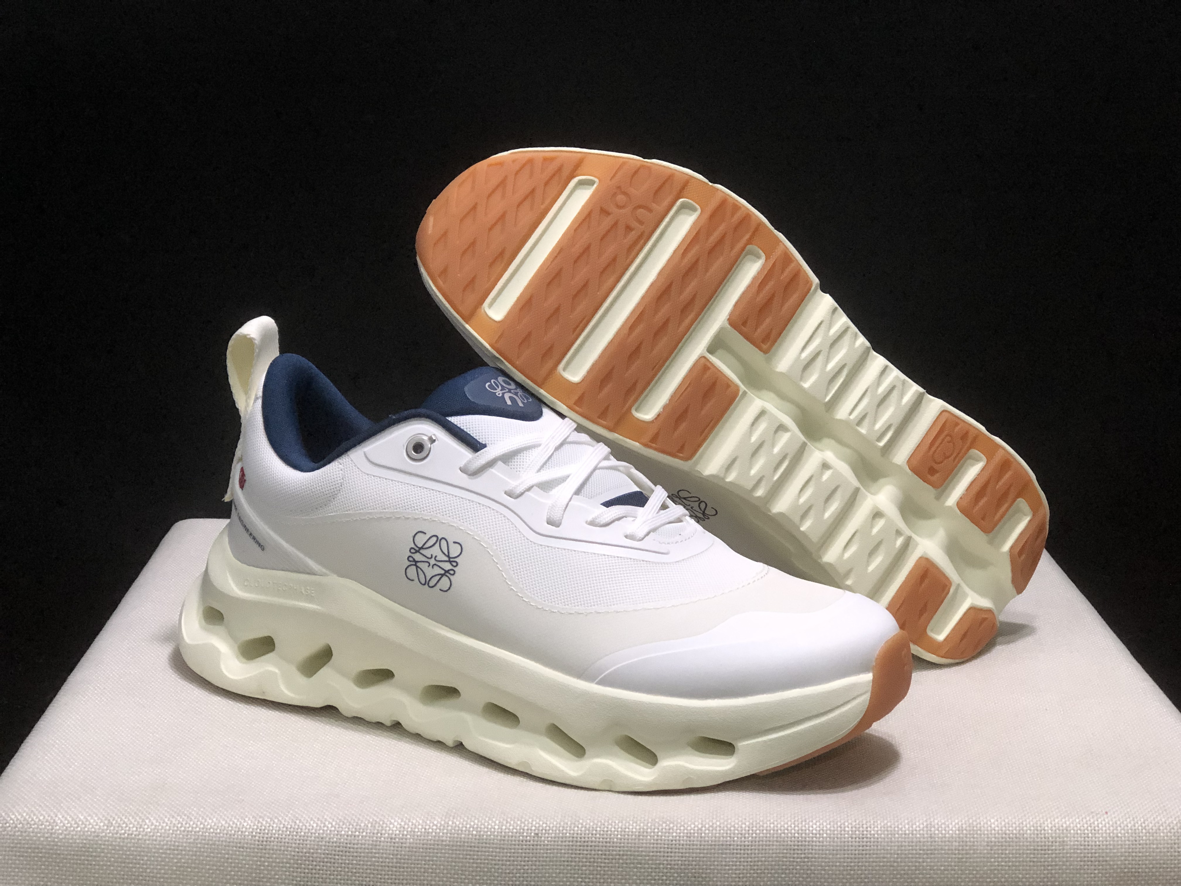 LOEWE x On Running Cloudtilt 2.0 Casual Sports Shoes White/Milk Green