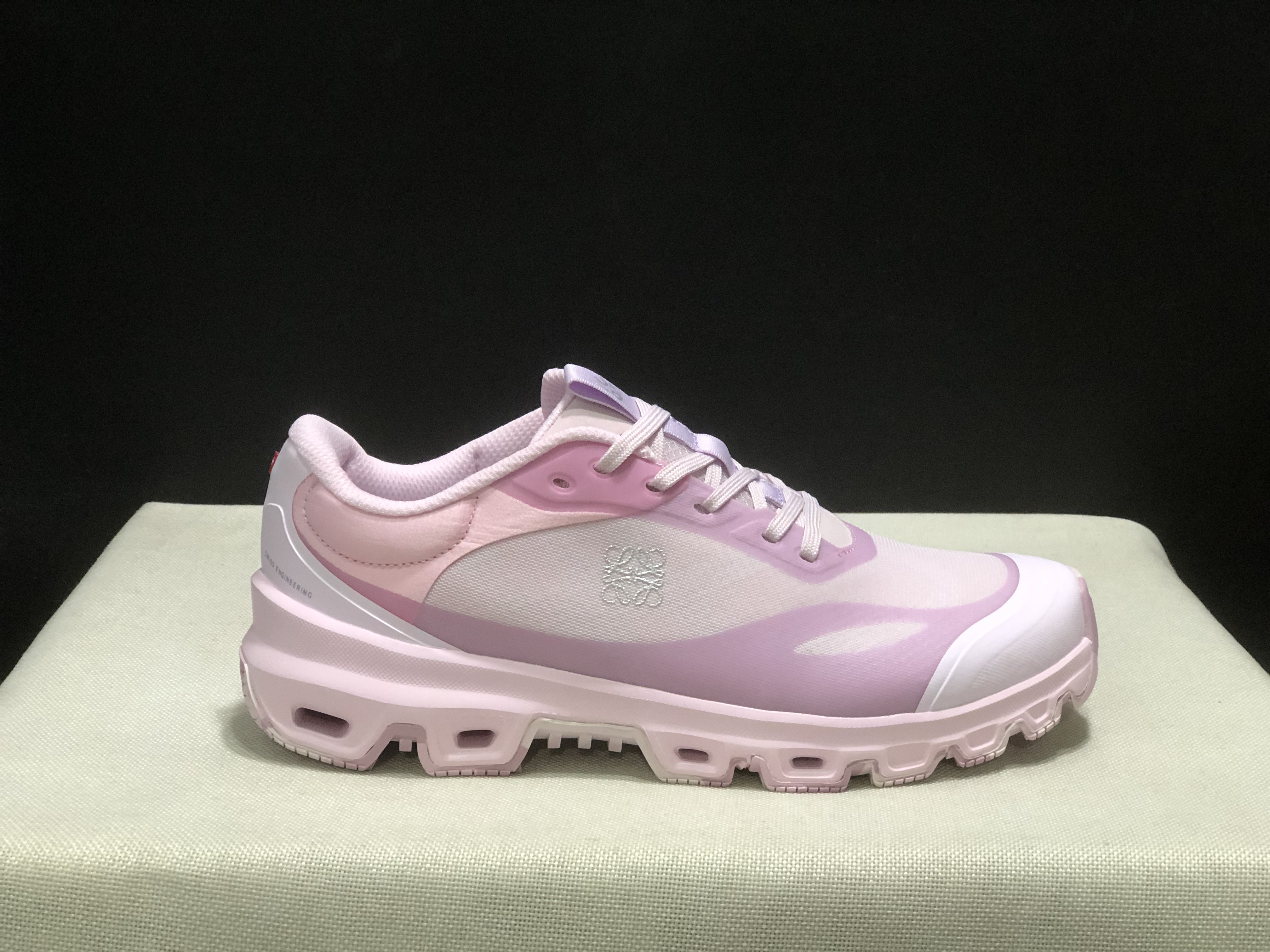 LOEWE x On Running Cloudventure 2.0 Running Shoes Co-Signed Edition Pale Pink