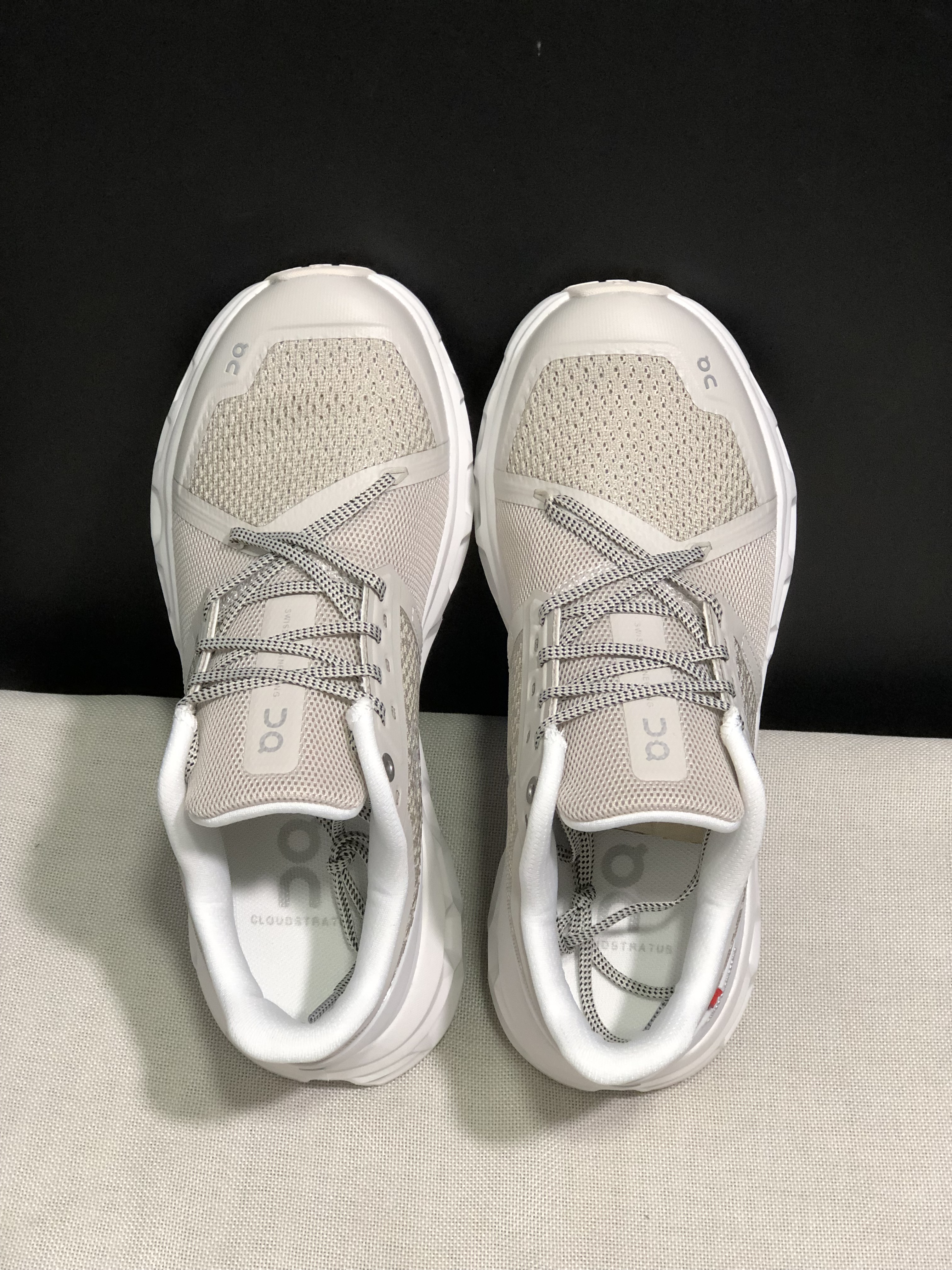 On Running Cloudstratus Shock-Absorbing And Breathable Running Shoes Khaki