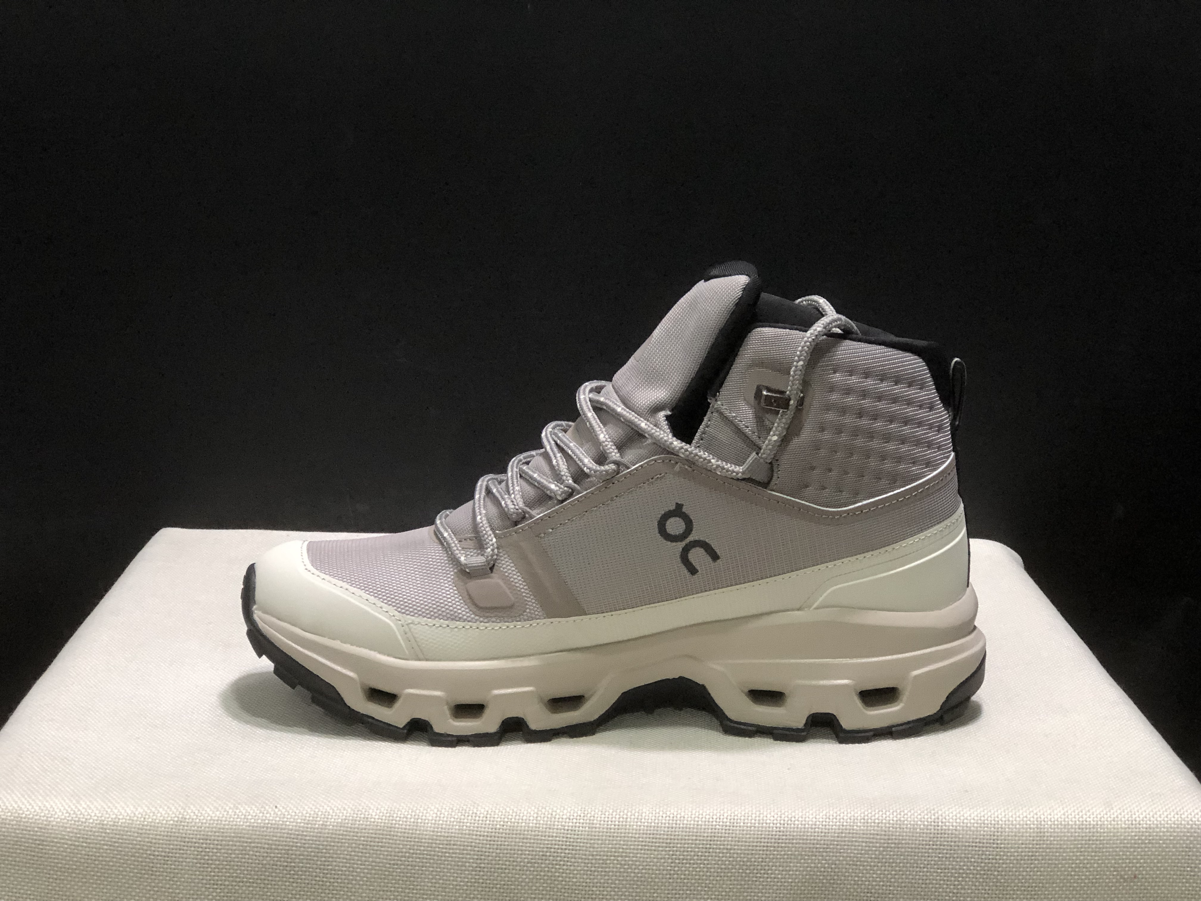 On Running Cloudrock Mid WP High-Top Hiking Shoes Cinder/Desert