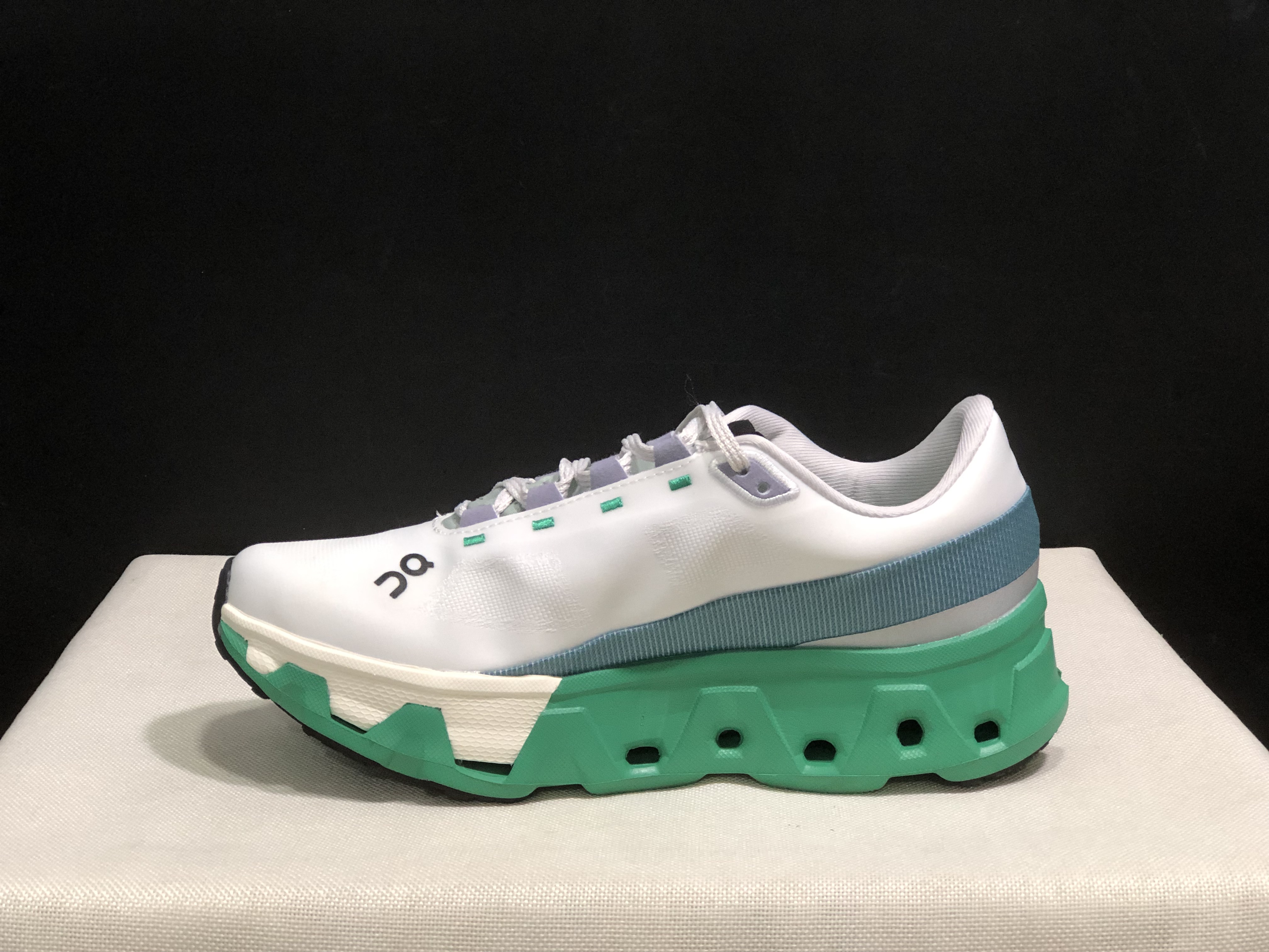 On Running Cloudmonster Hyper Running Shoes White/Green