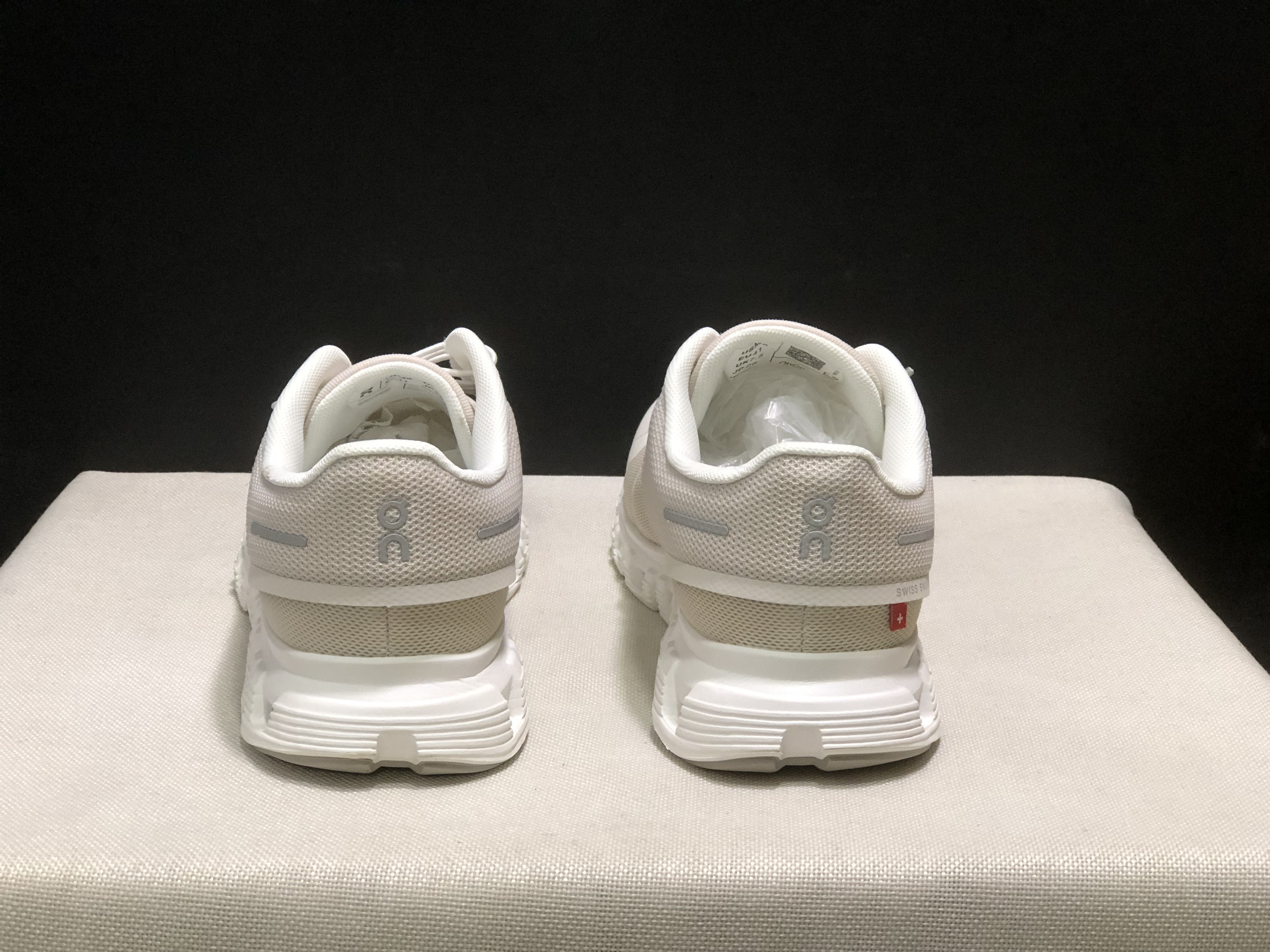 On Running Cloud 6 Casual Life Shoes Pearl White