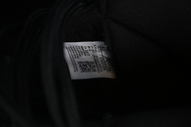 Nike Air Jordan 11 Retro Black Sneakers