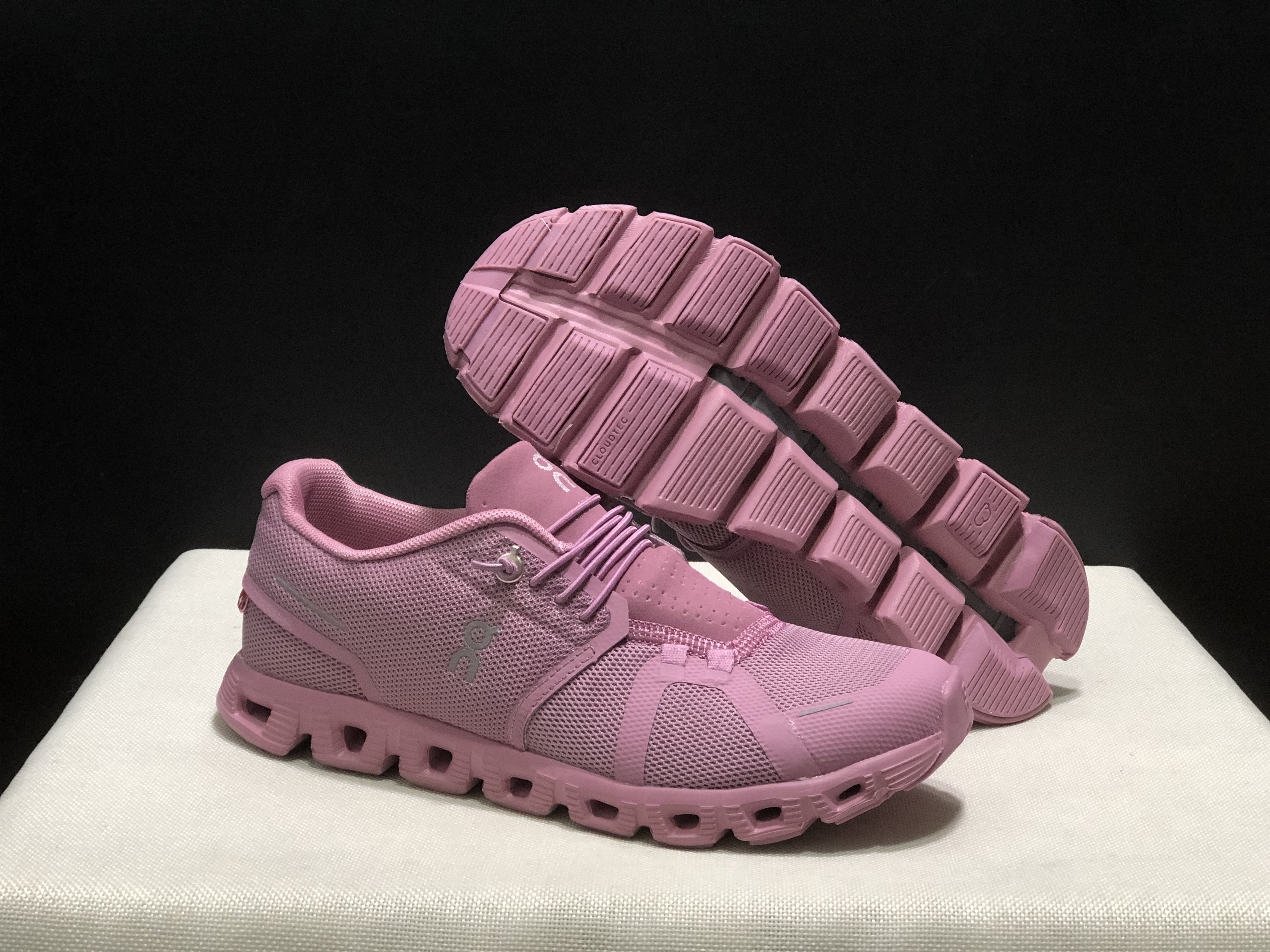 On Running Cloud 5 Lightweight Running Shoes Purplish Red