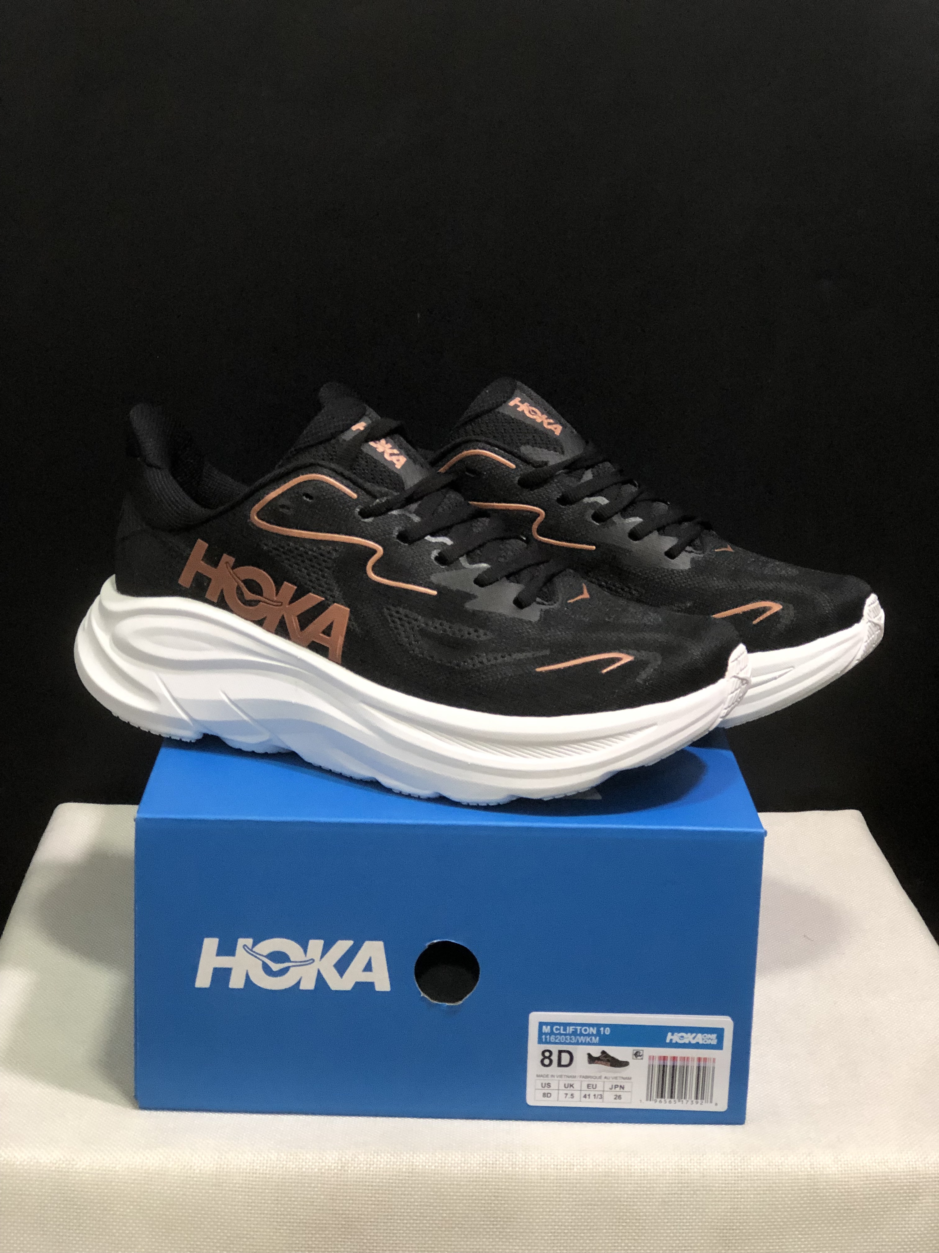 Hoka One One Clifton 10 Fashion Shoes Sneakers Black/White