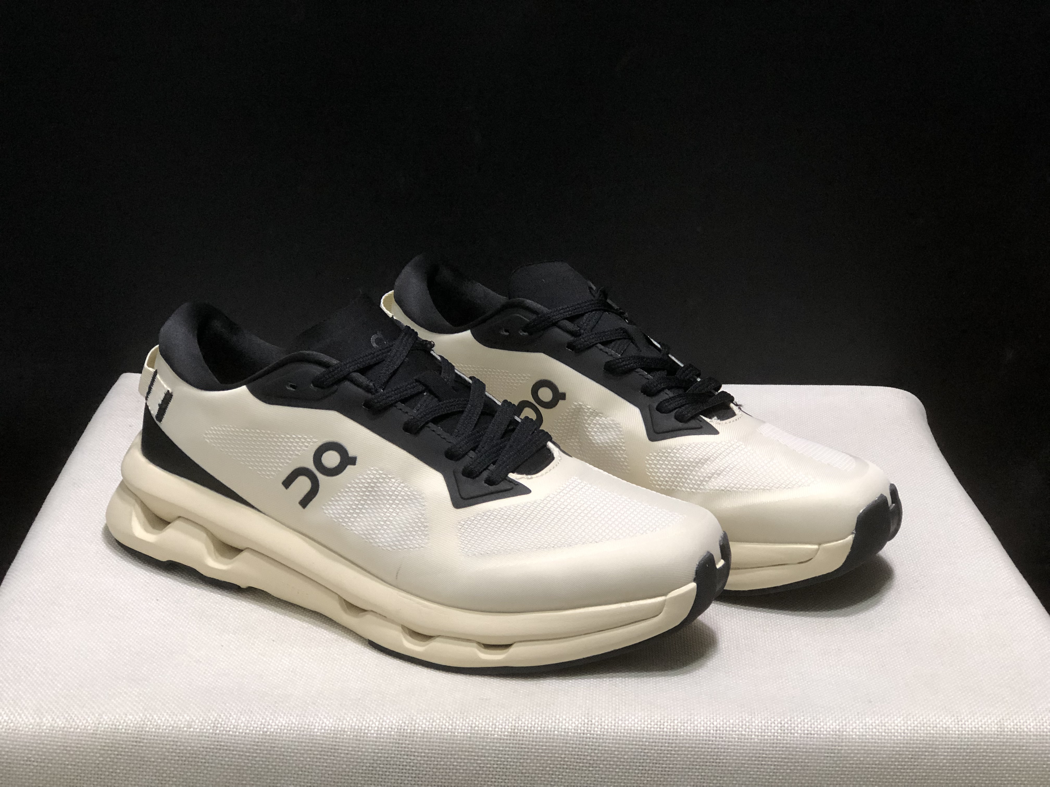 On Running Cloudzone Casual Running Shoes Milky White/Black
