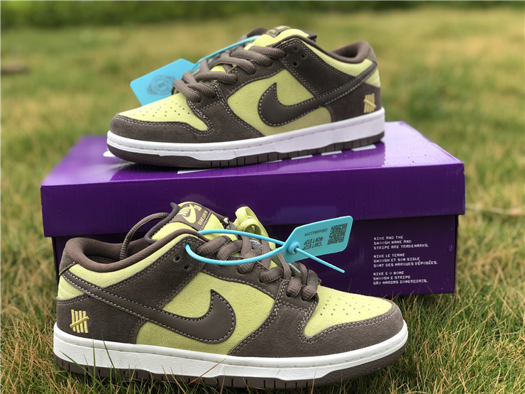 Nike SB Dunk Low Matcha Brown Sneakers