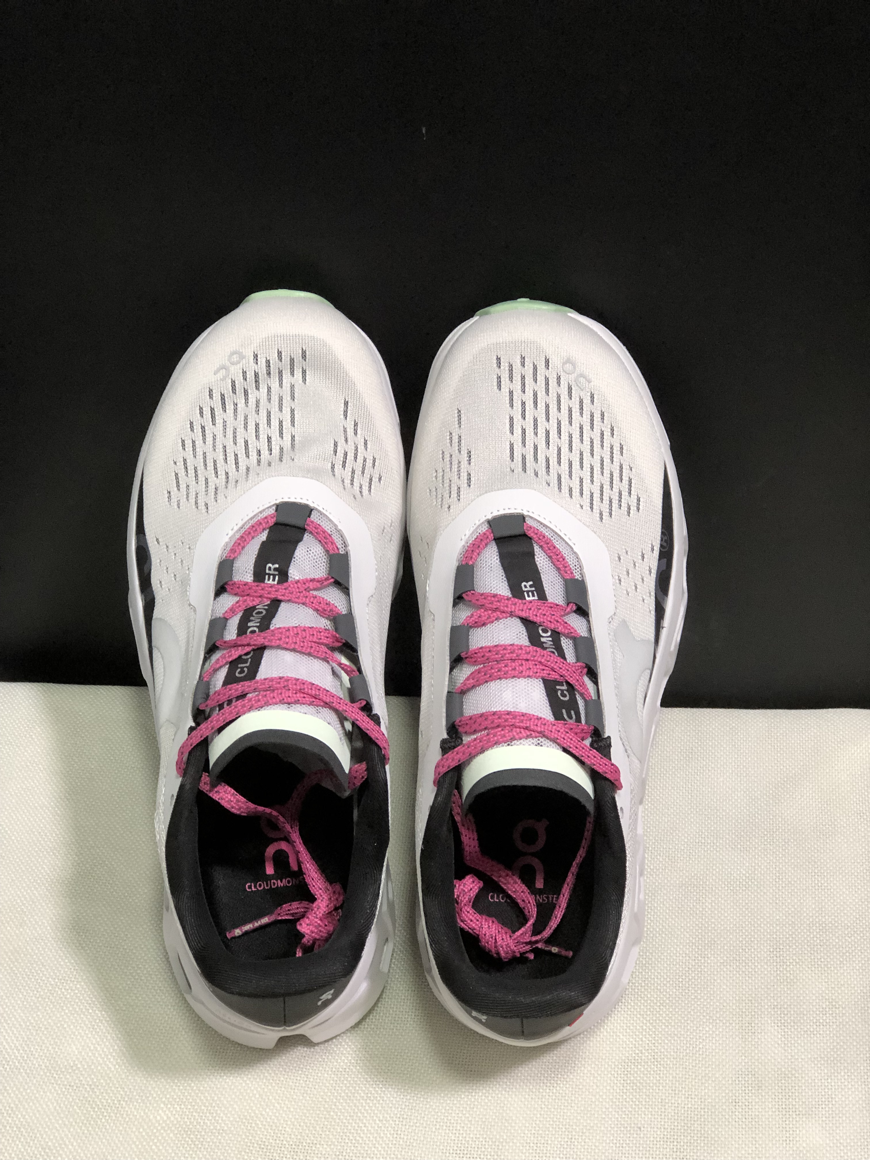 On Running Cloudmonster Anti-Slip Running Shoes Frost/Black