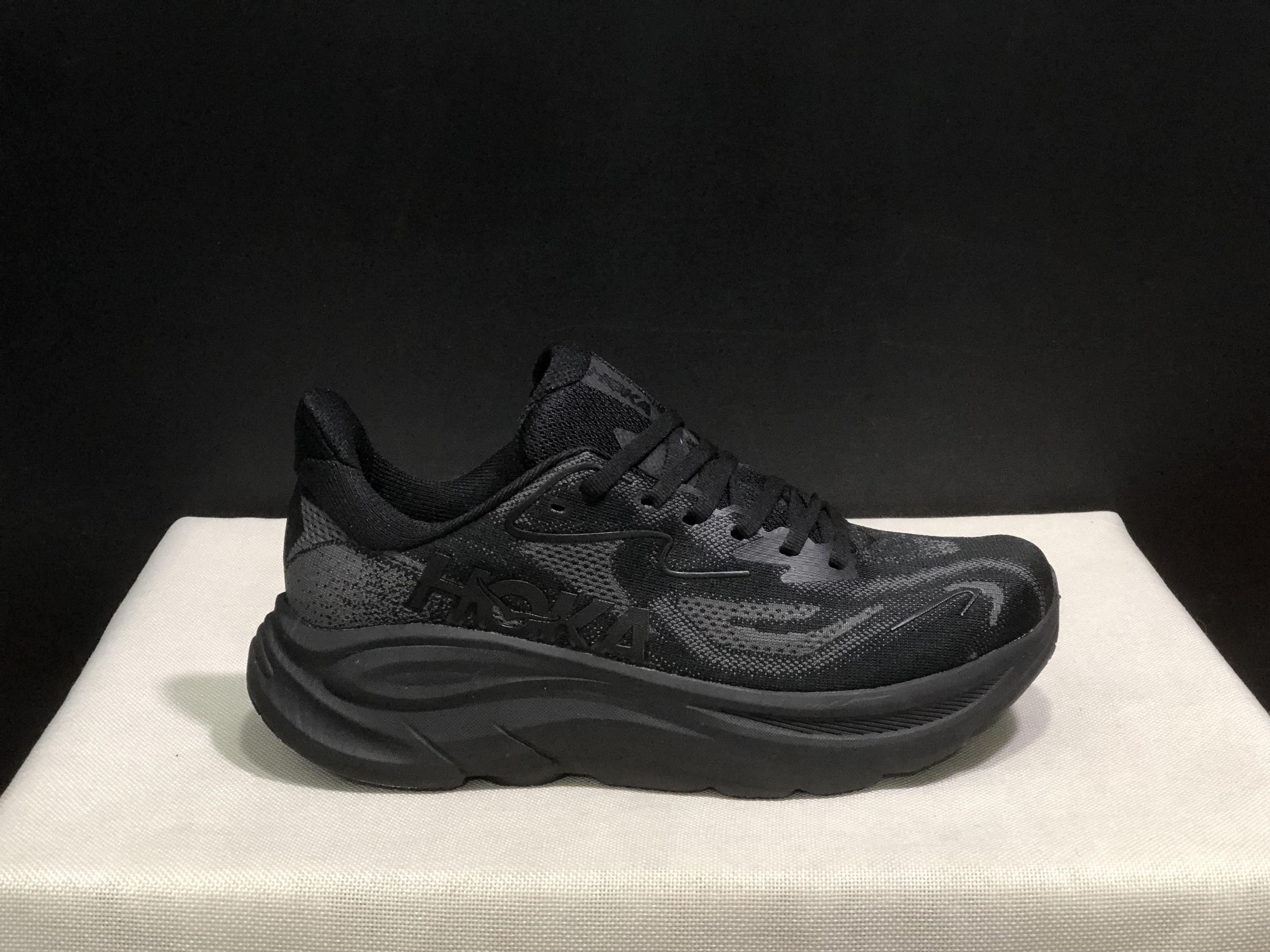 Hoka One One Clifton 10 Fashion Shoes Sneakers Black