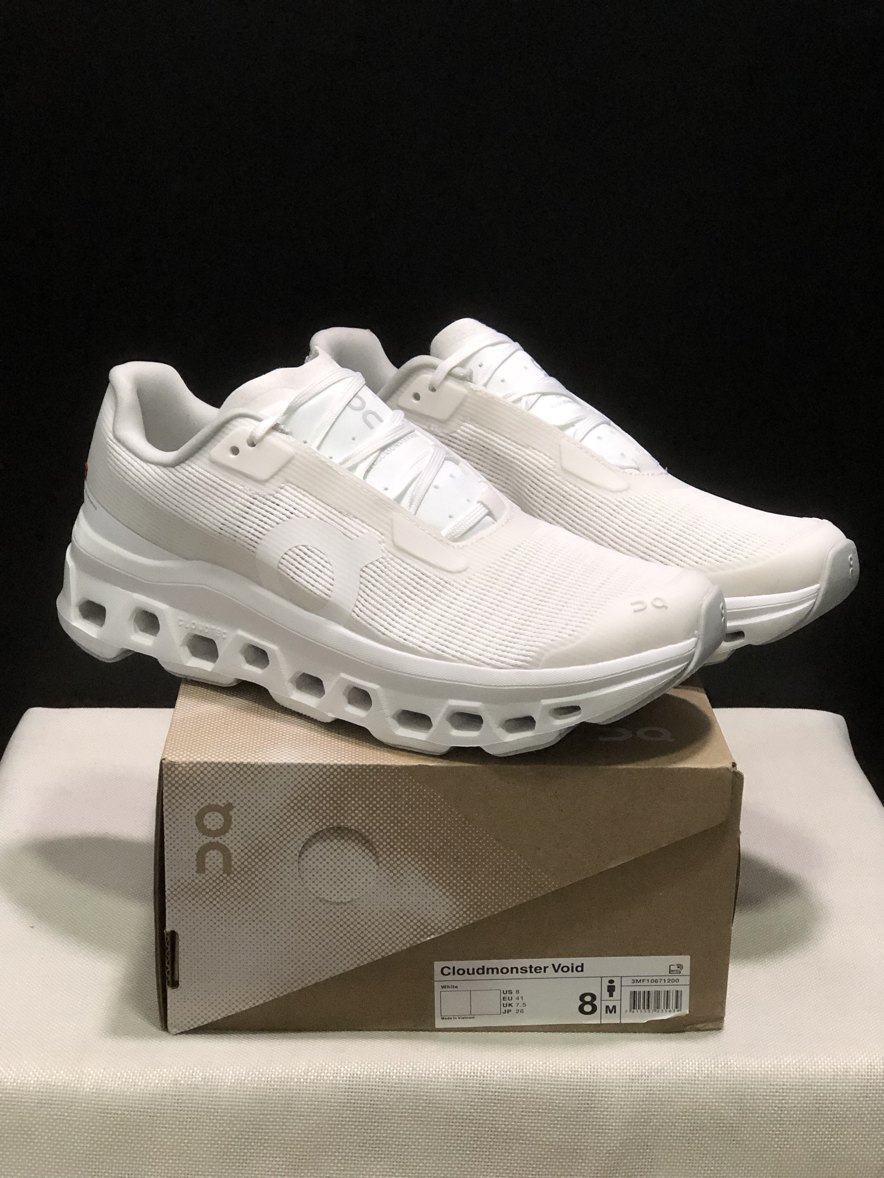 On Running Cloudmonster Void 1 M Casual Running Shoes White